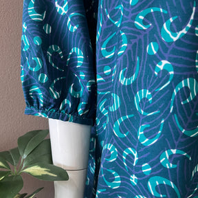 3/4 Sleeve Shift Dress - S