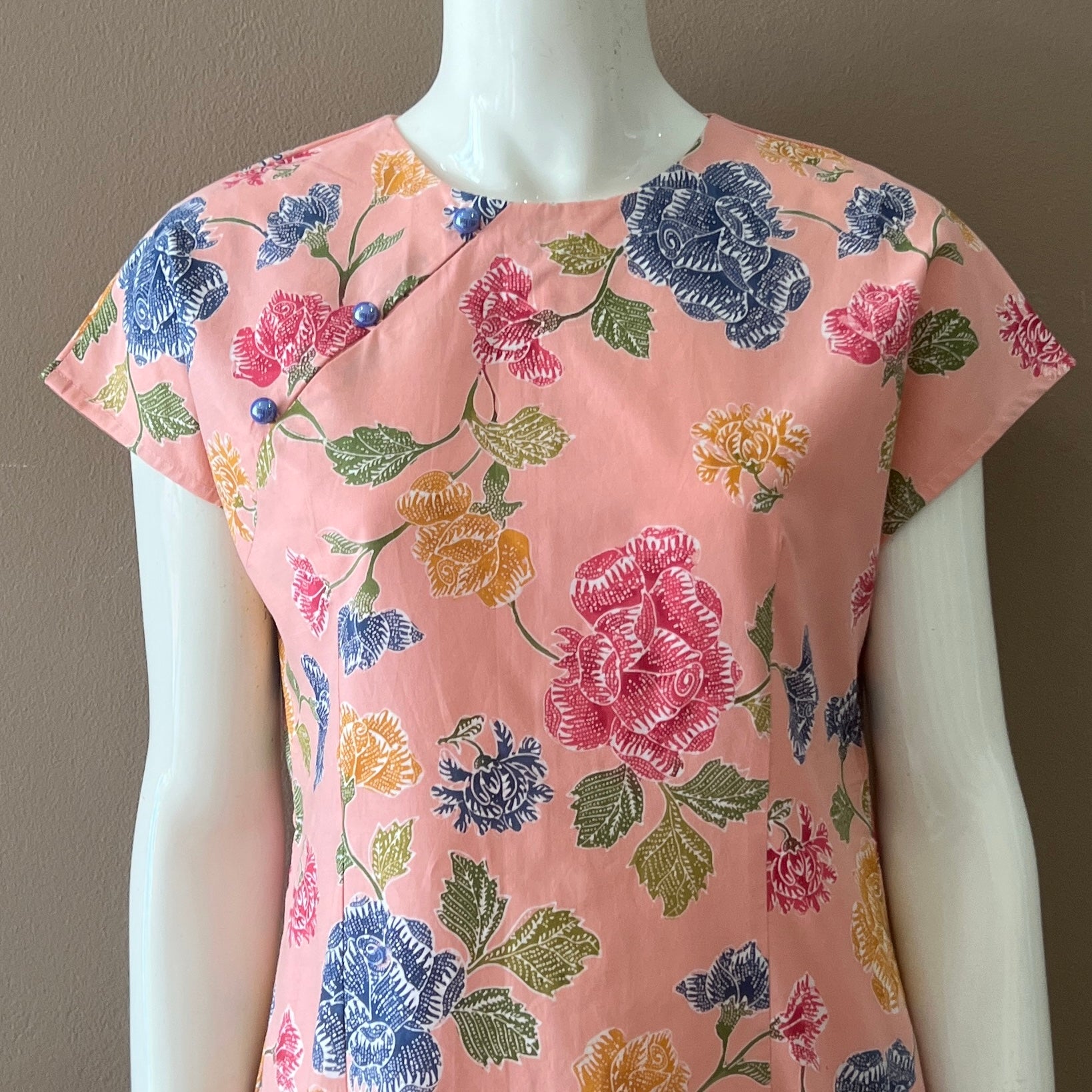 3 Button Slim Fit Dress - S