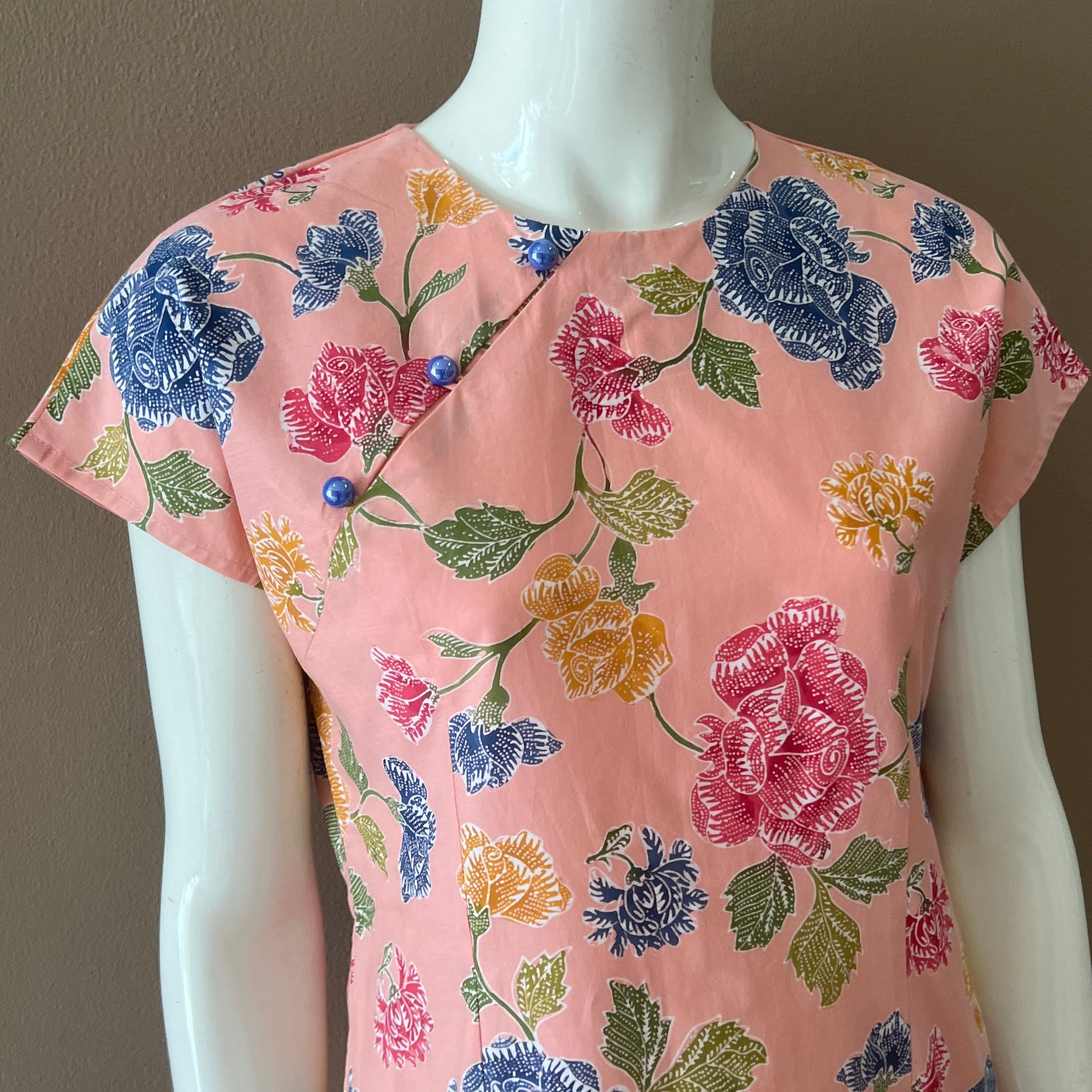 3 Button Slim Fit Dress - S