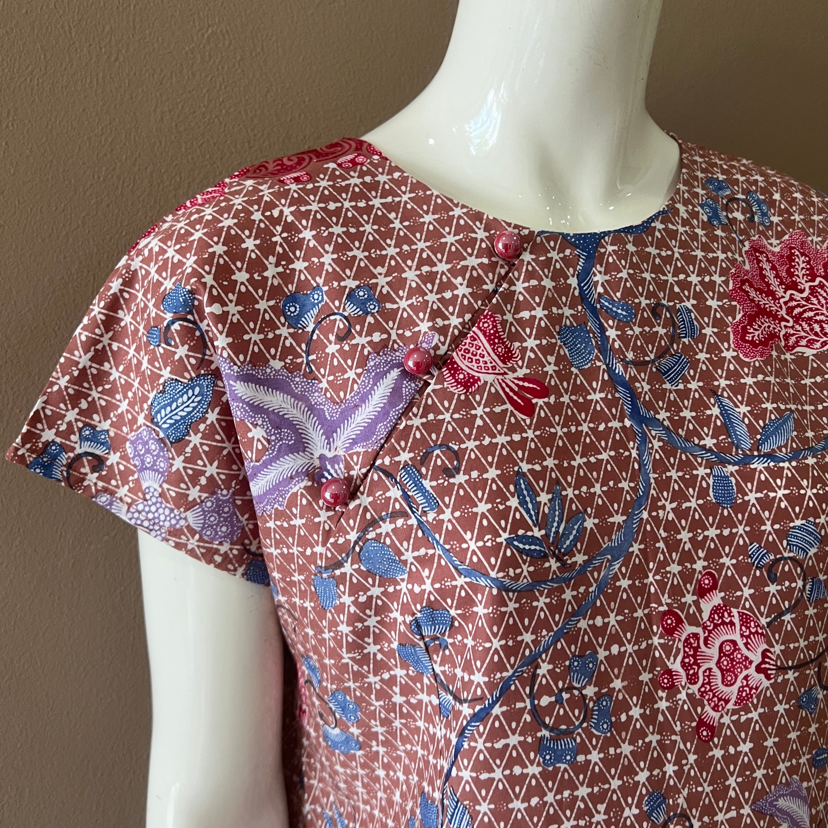 3 Button Slim Fit Dress - L