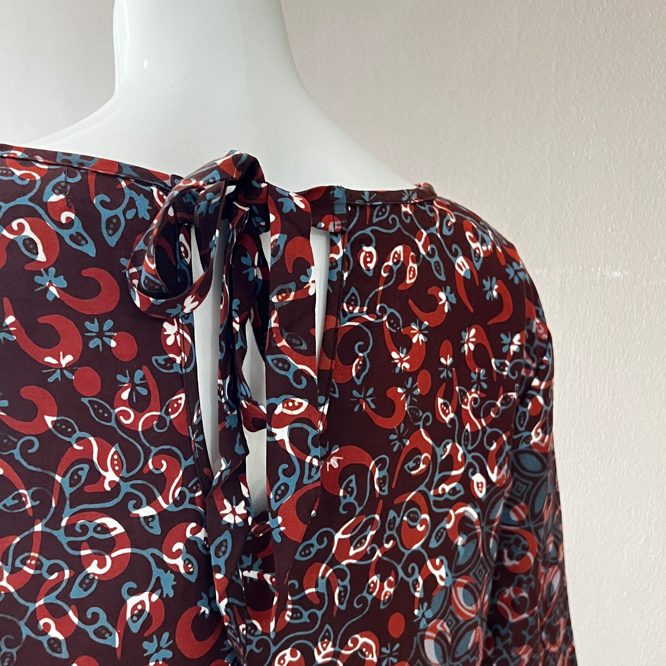 Back Ribbon Dress - M