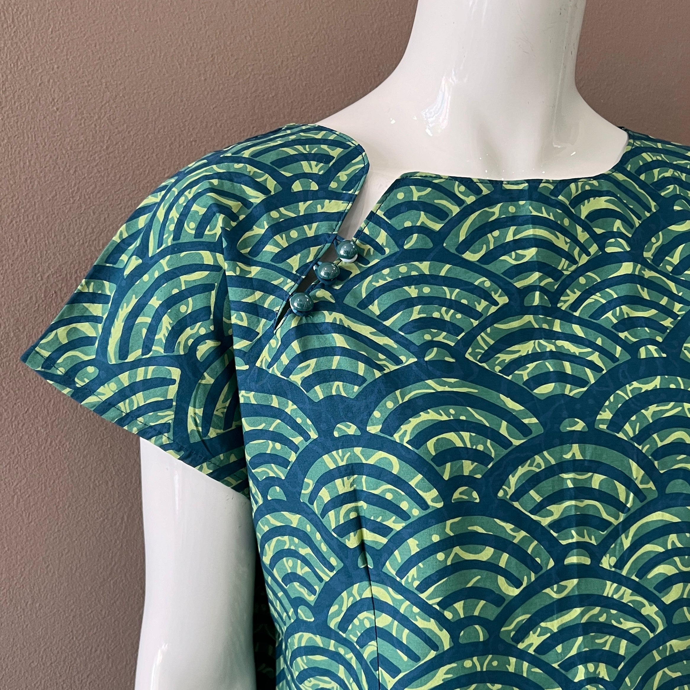 3 Button Slim Fit Dress - XL