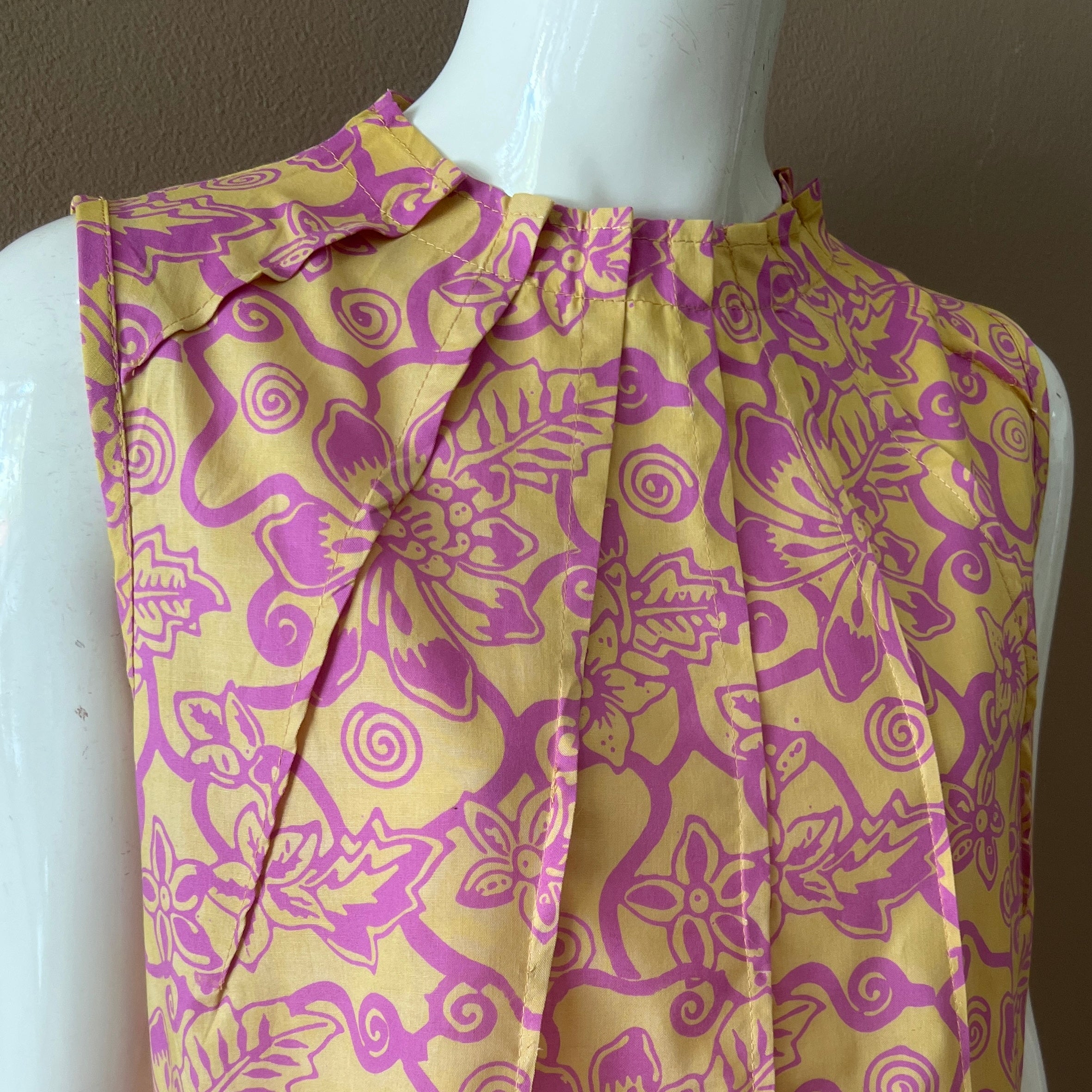 Ruffle Neck Maxi Dress M