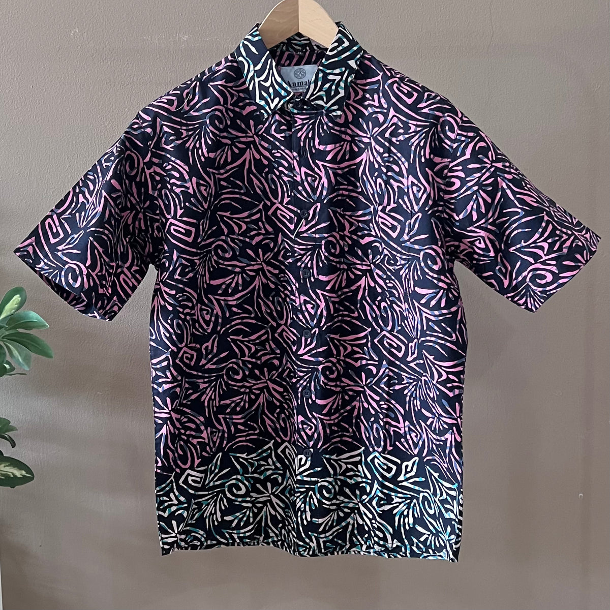 Batik Men's Short Sleeve Shirt