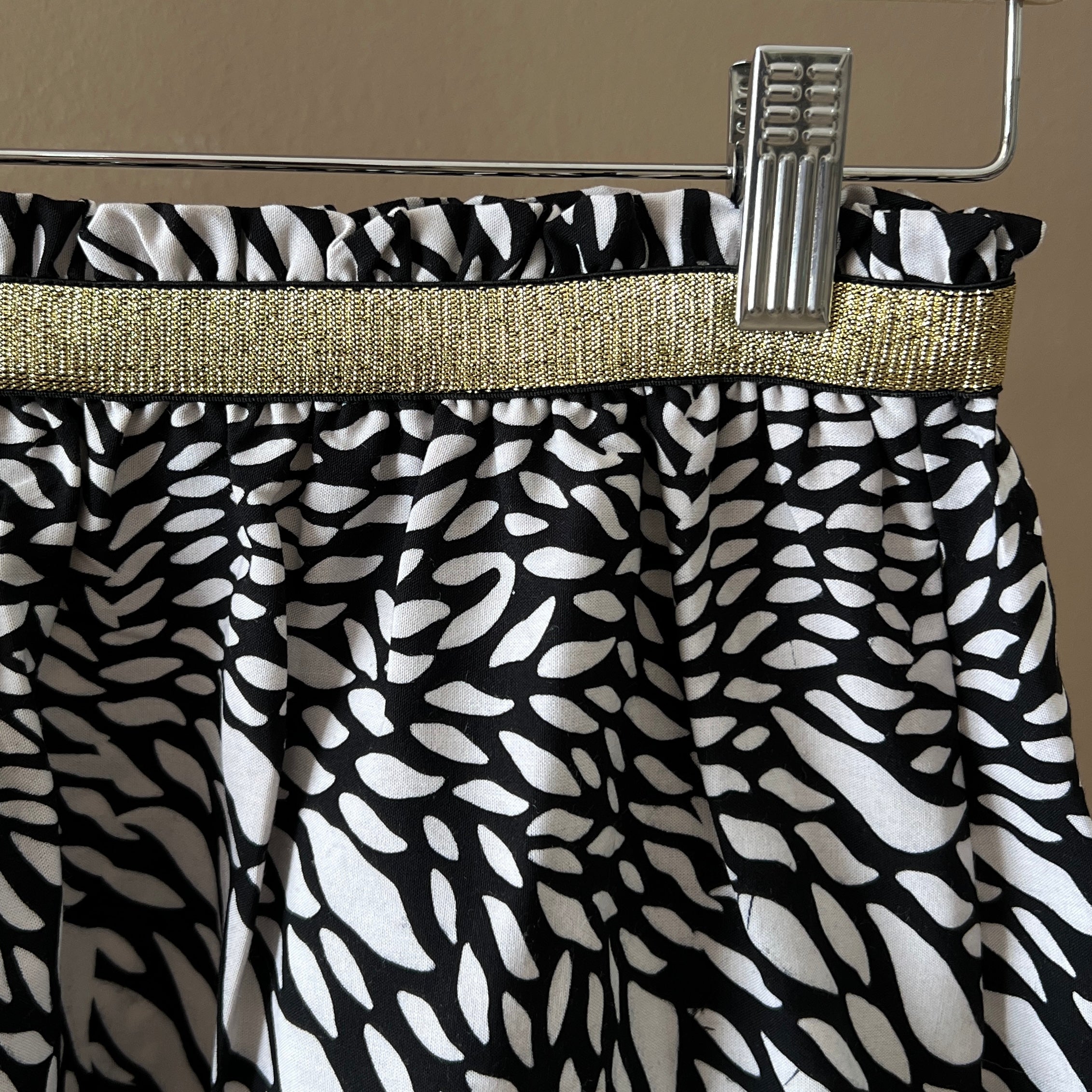 Elastic Waistband Skirt