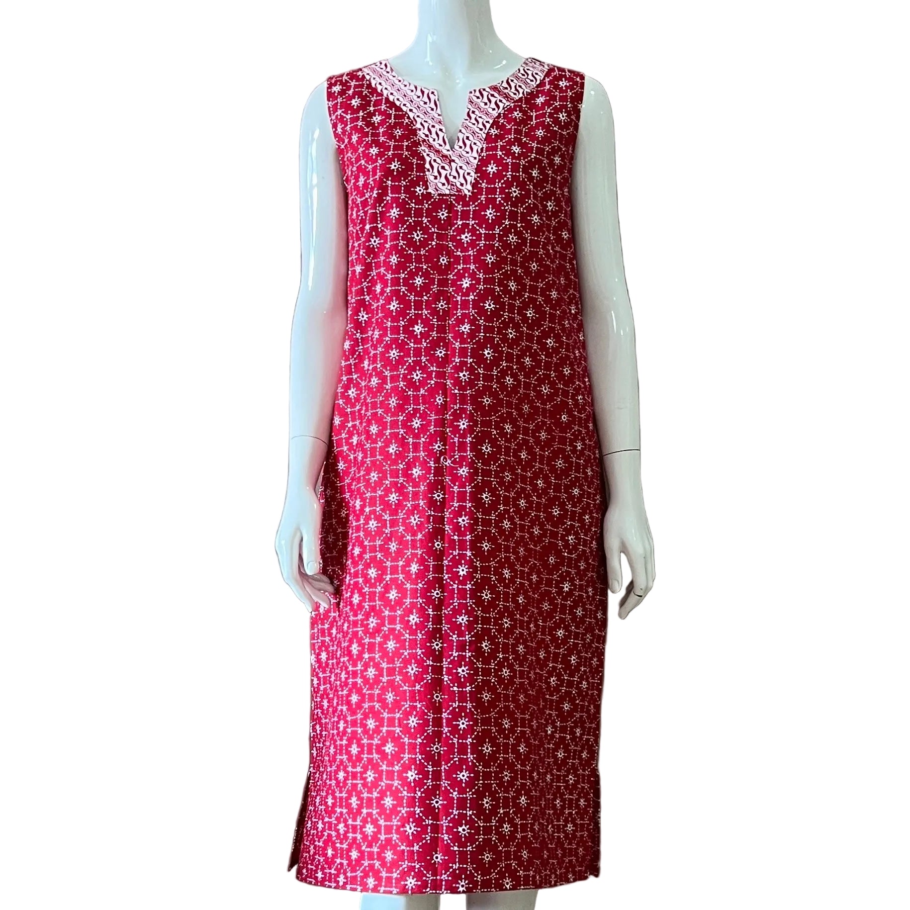 Classic Sleeveless Dress