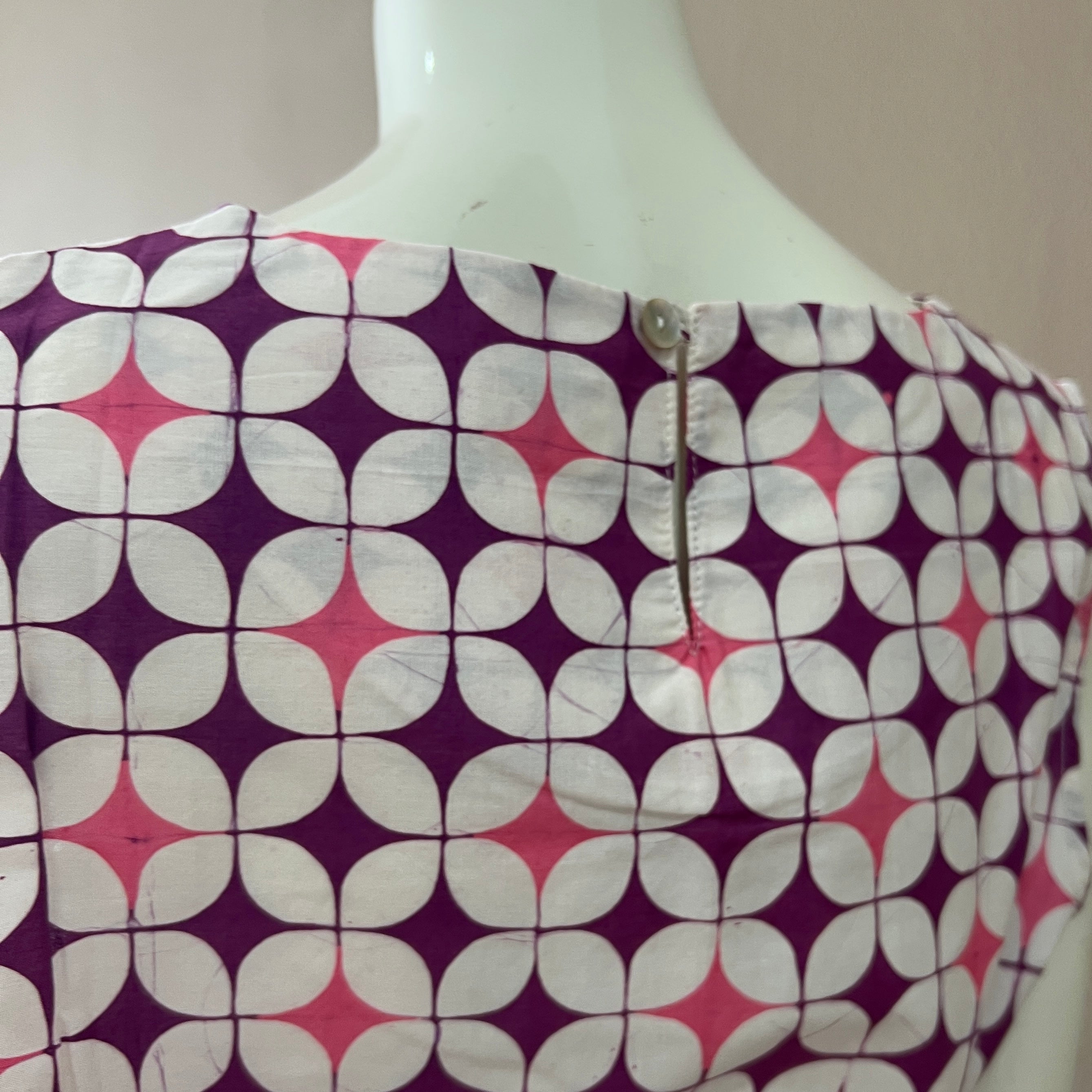 Sleeveless Top - L