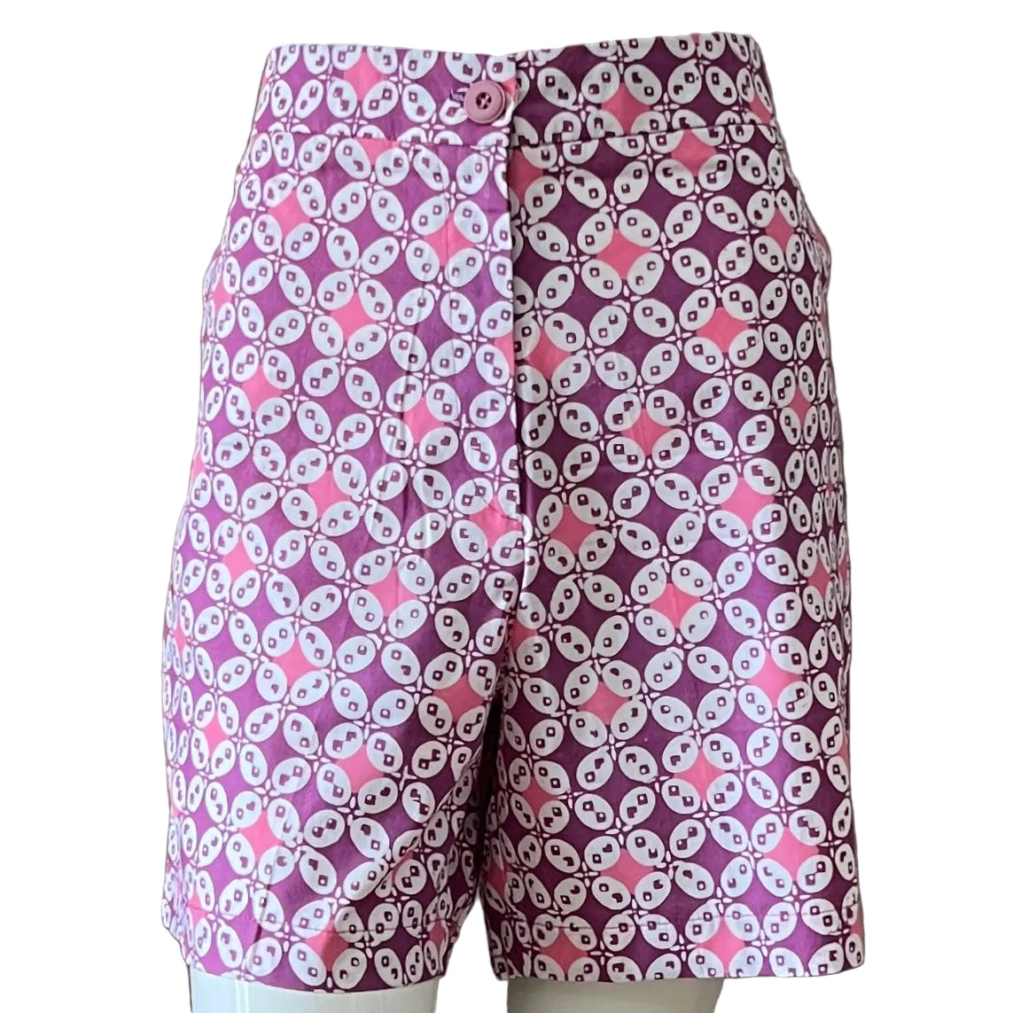 Shorts - L