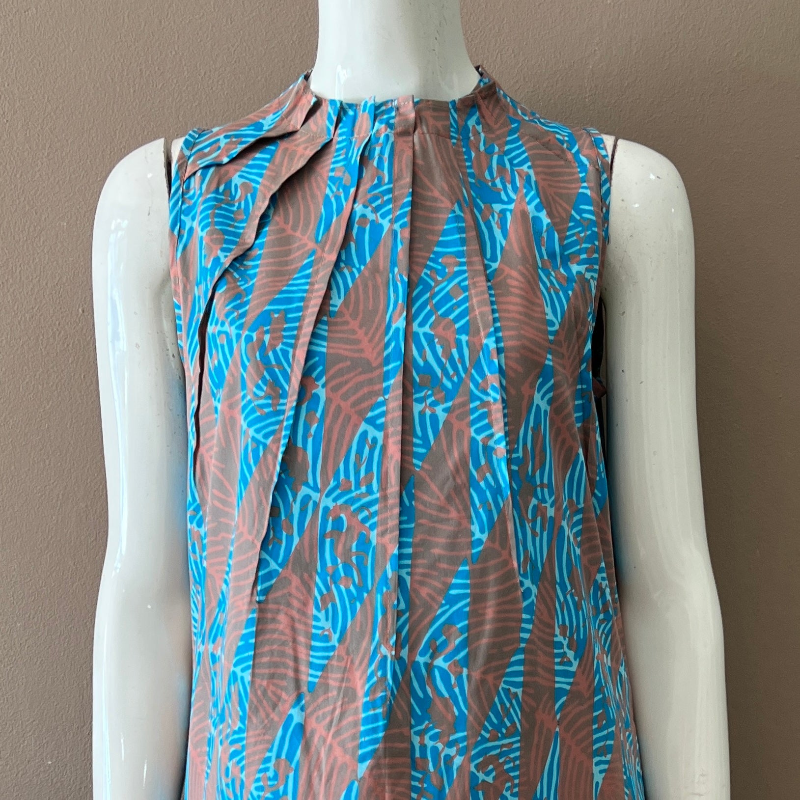 Ruffle Neck Maxi Dress XS