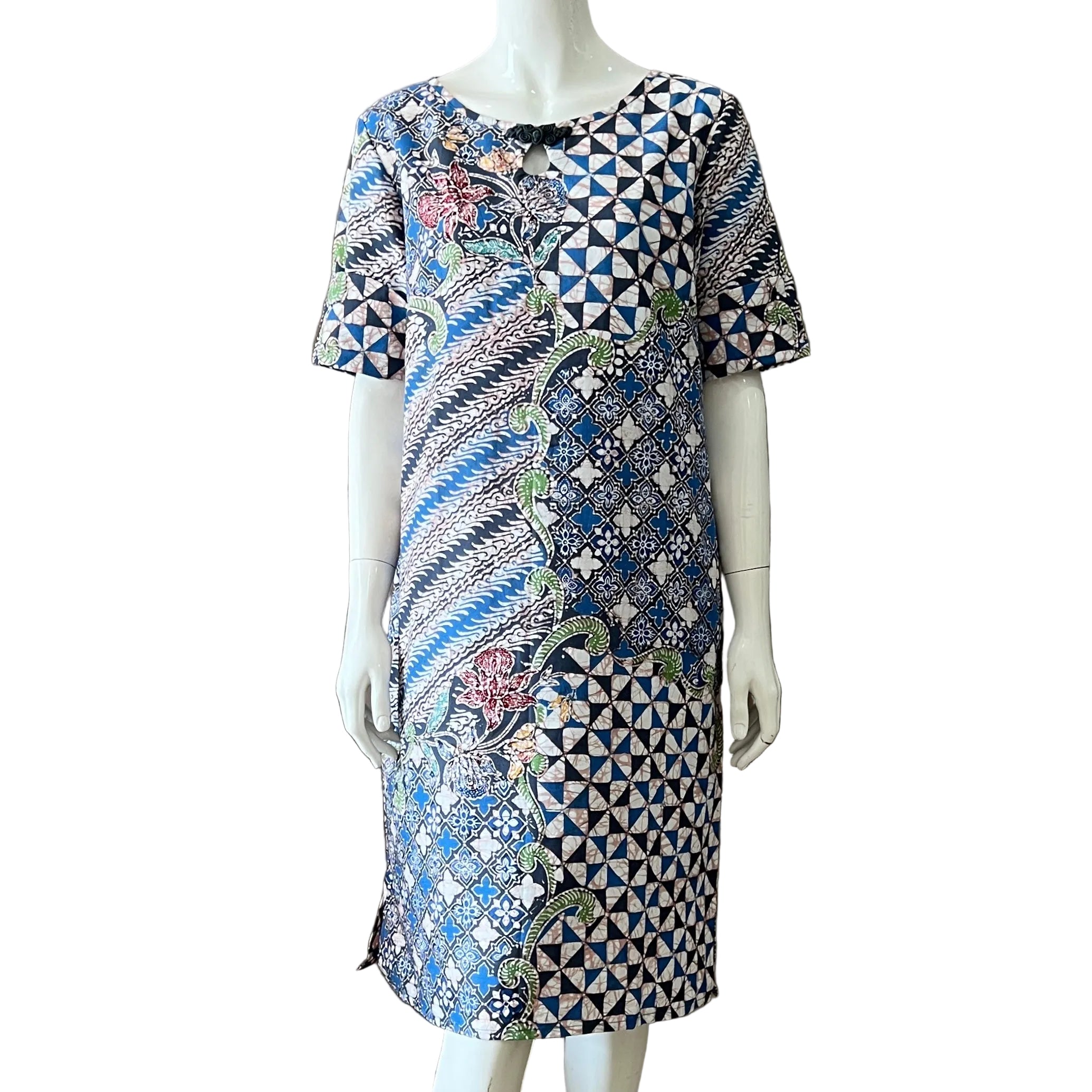 Flip Sleeve Dress - L