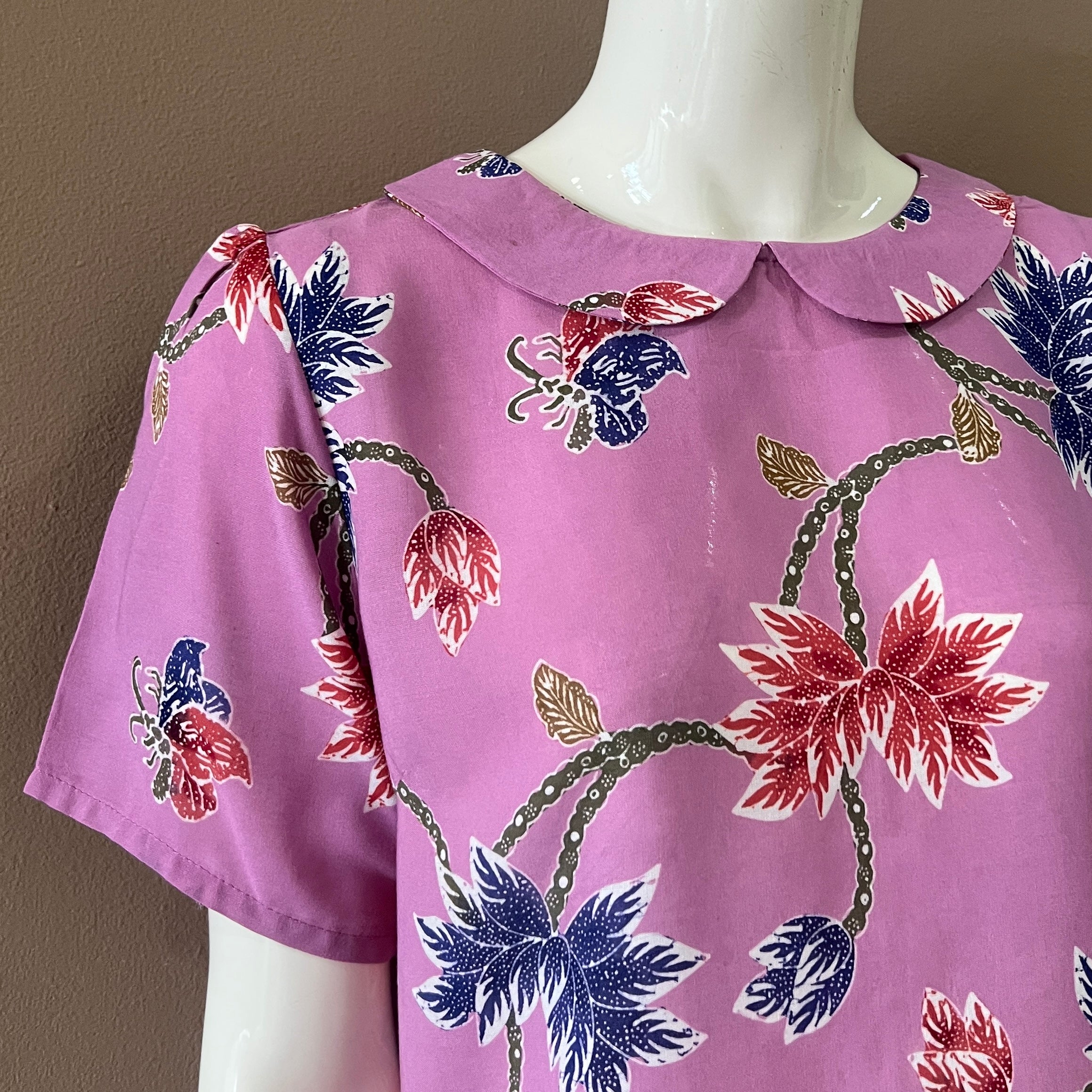 Peter Pan Collar Top - M