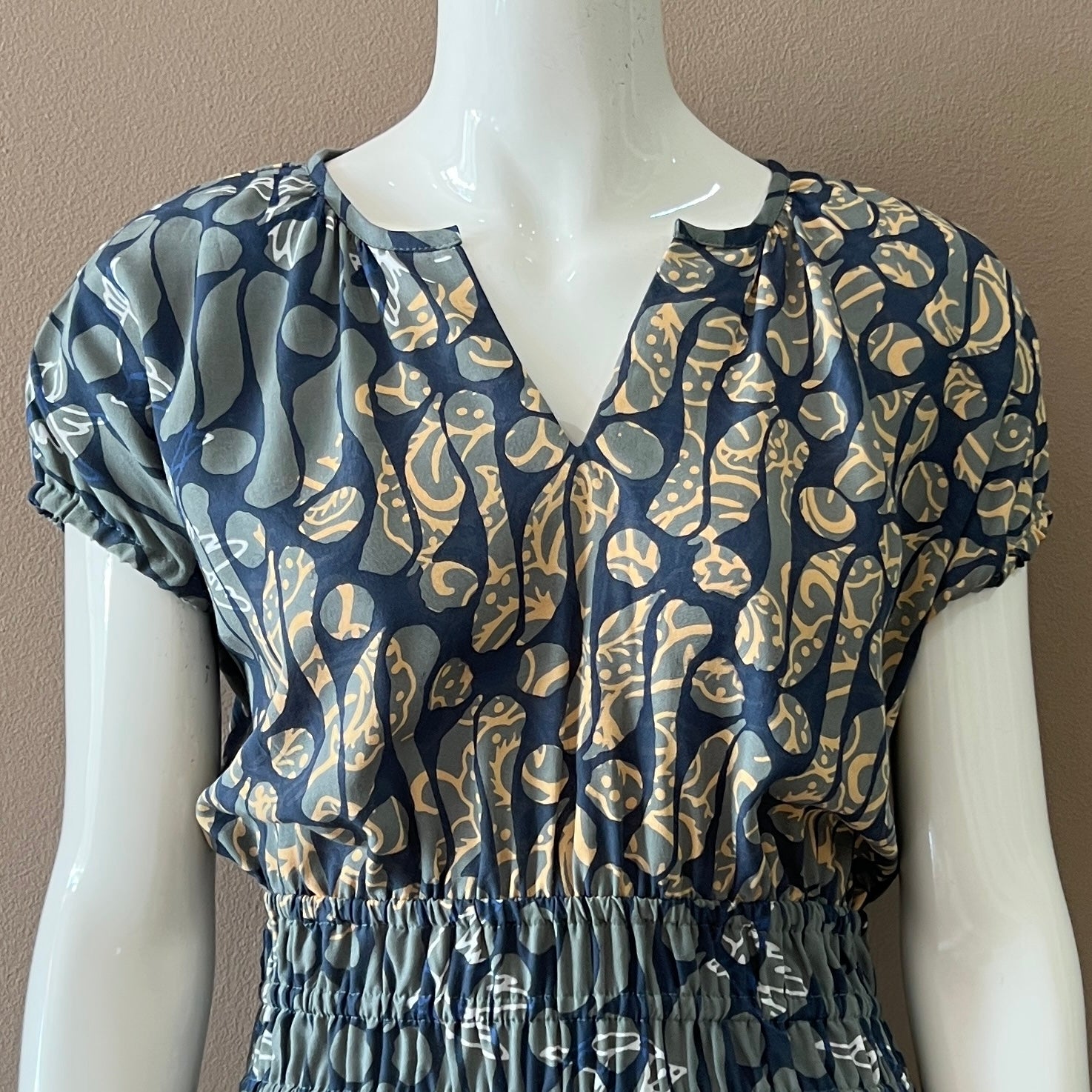 Gathered Waist Midi Dress - S
