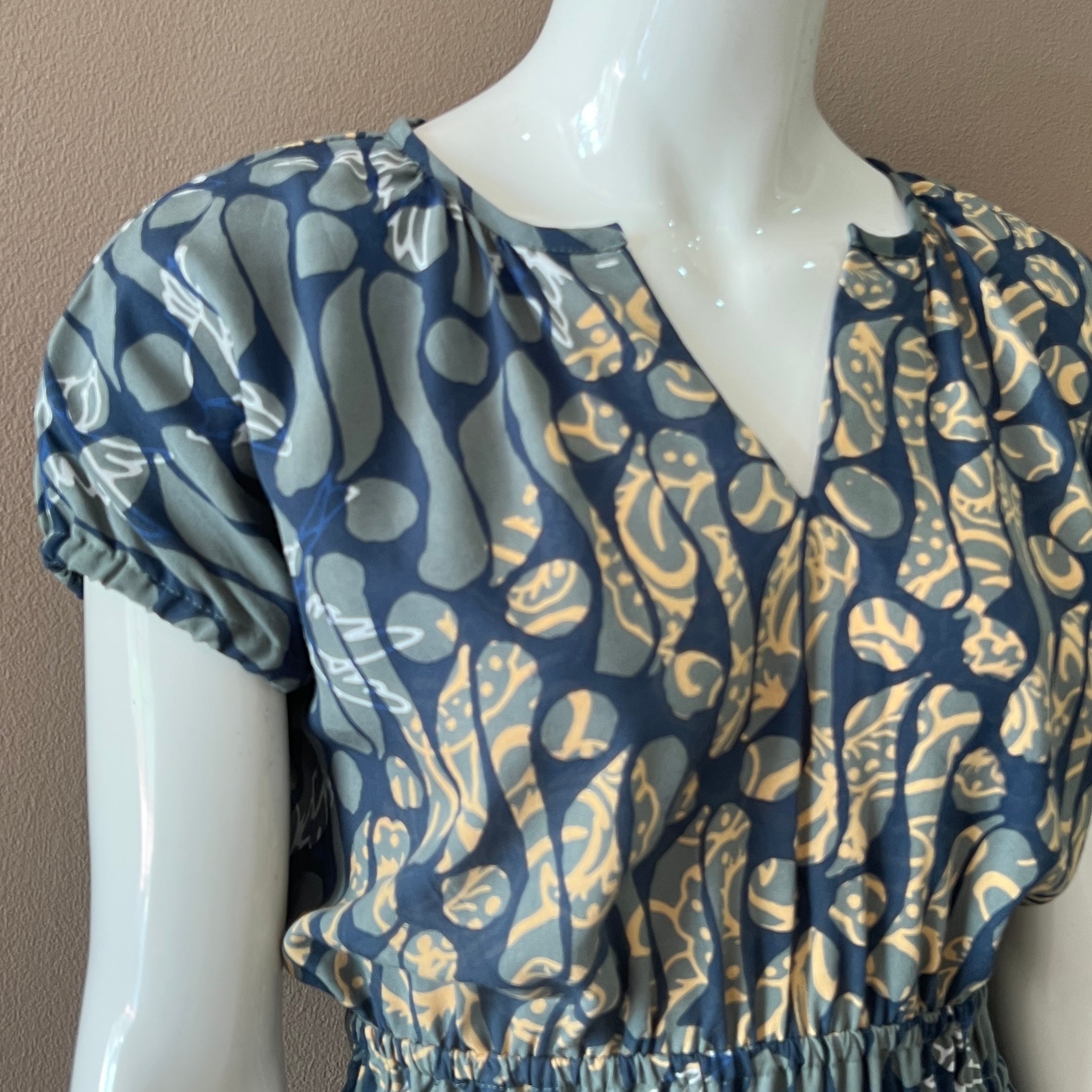 Gathered Waist Midi Dress - S