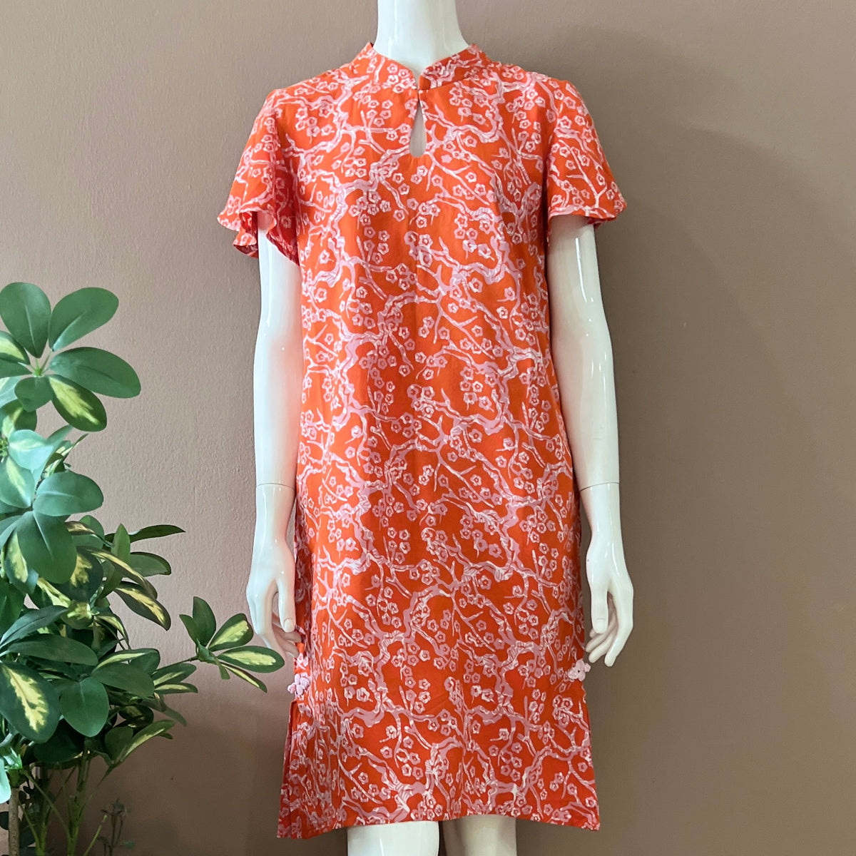 Flare Sleeve Dress with Mandarin Collar - S