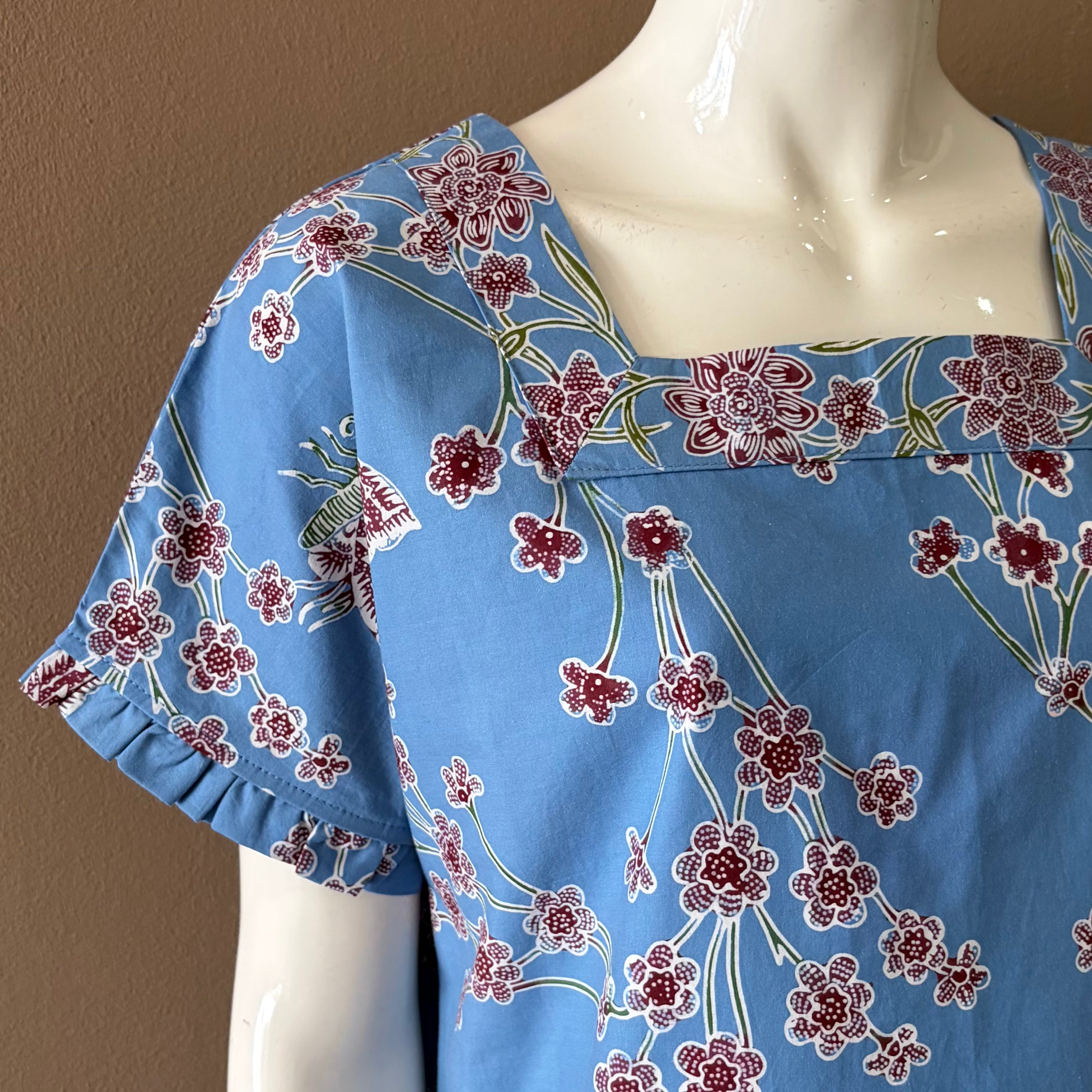Square Neck Dress M