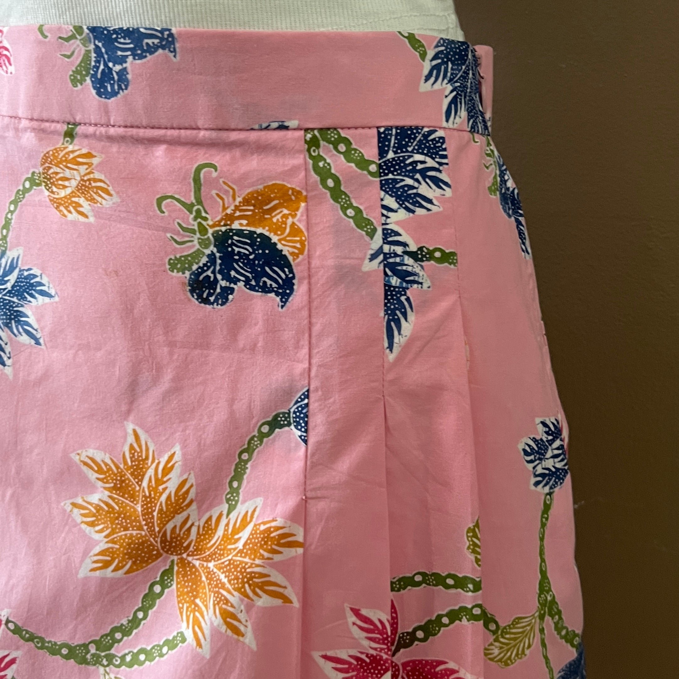Side Pleated Skirt - S