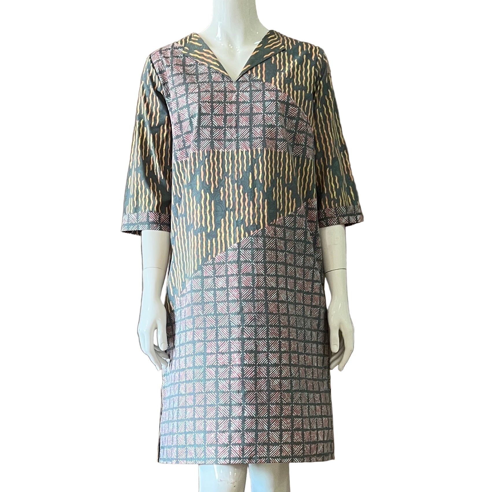 V Neck dress w/ collar - M