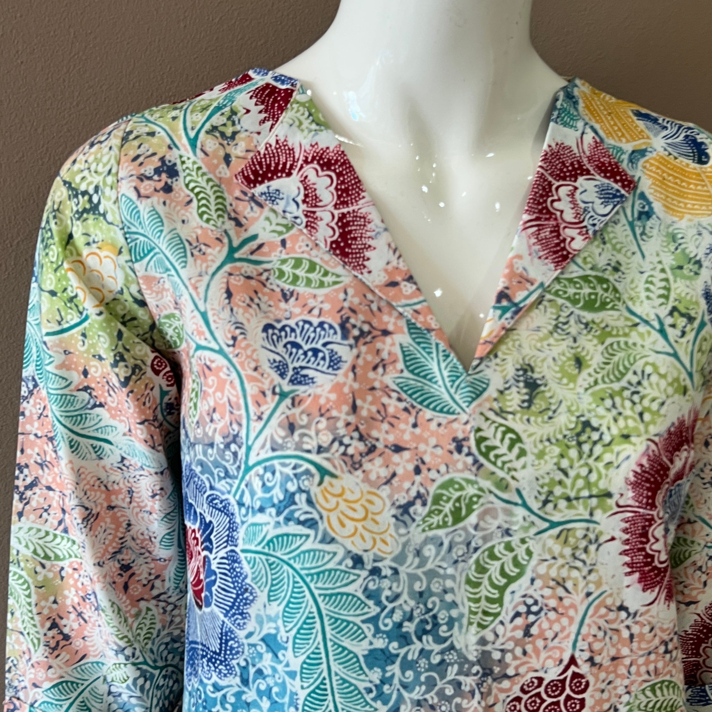 V Neck dress w/ collar - XS