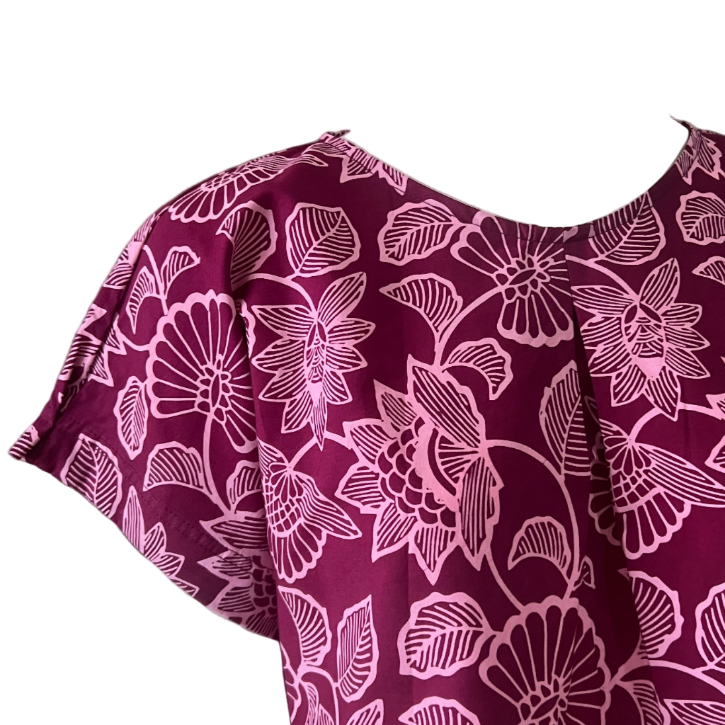 V Neck Tuck Top - L