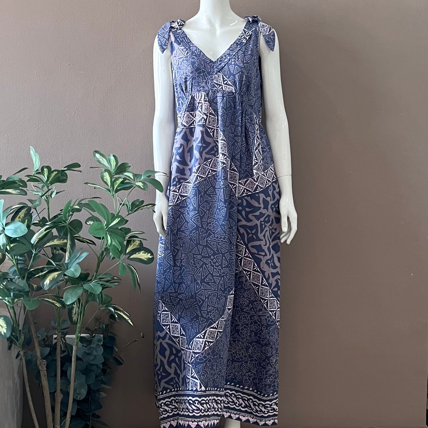 Ribbon Shoulder Maxi Dress - S