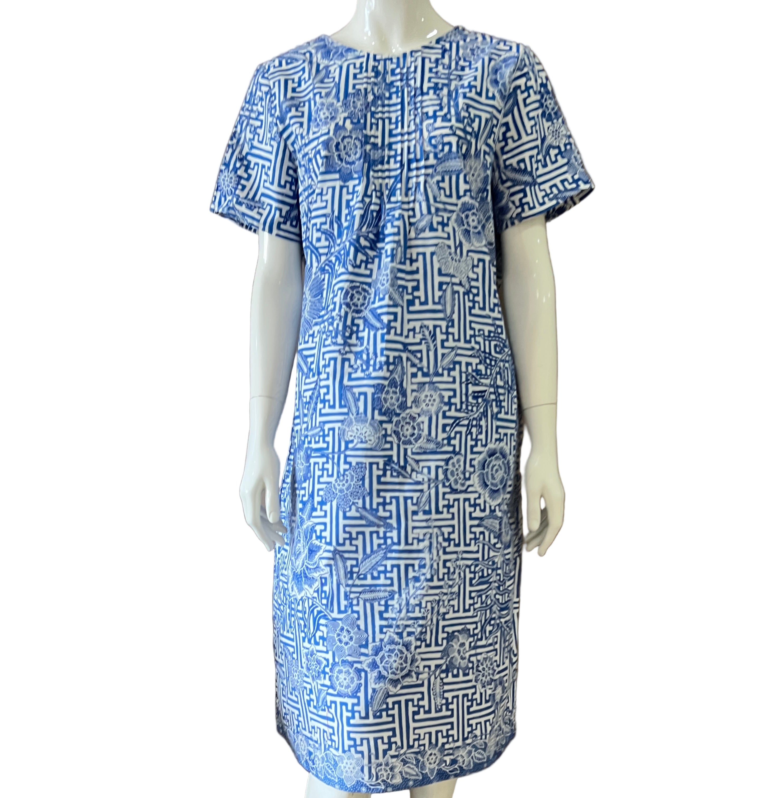 Front Pintuck Dress - L