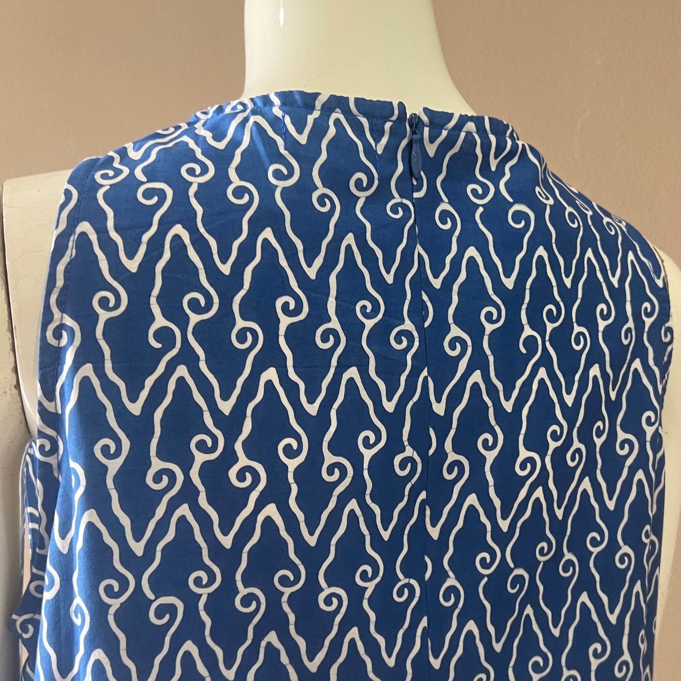 Ruffle Neck Tunic - M