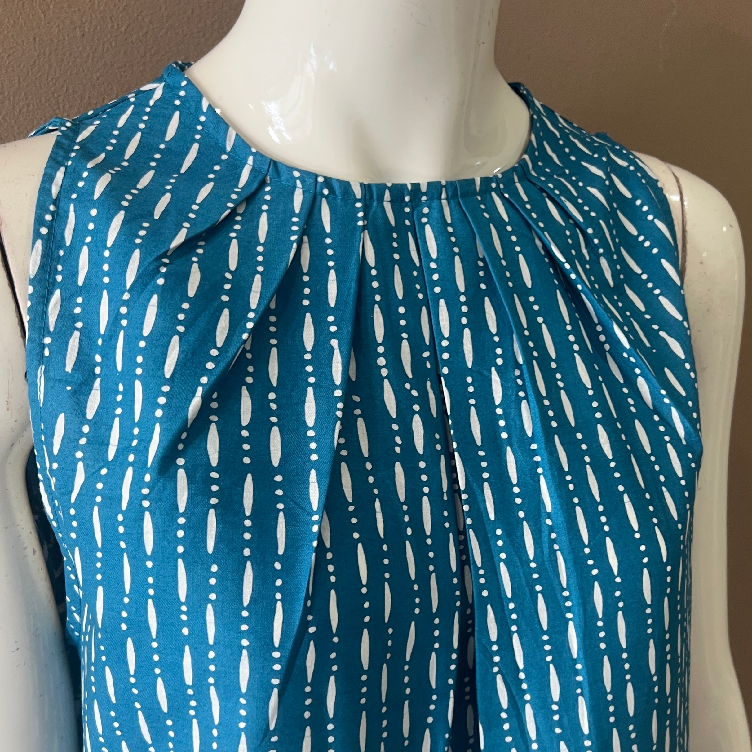 Ruffle Neck Tunic - L
