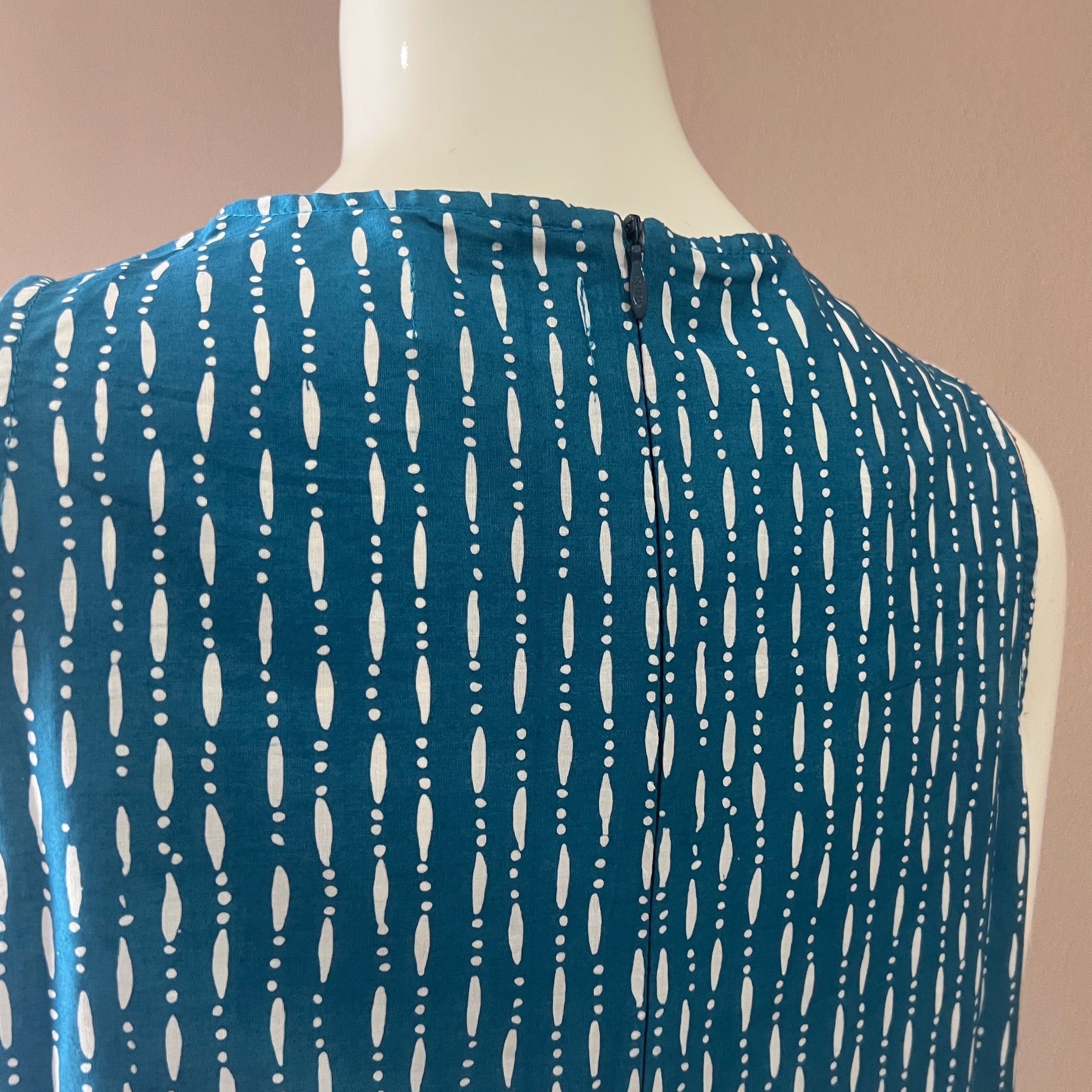 Ruffle Neck Tunic - L