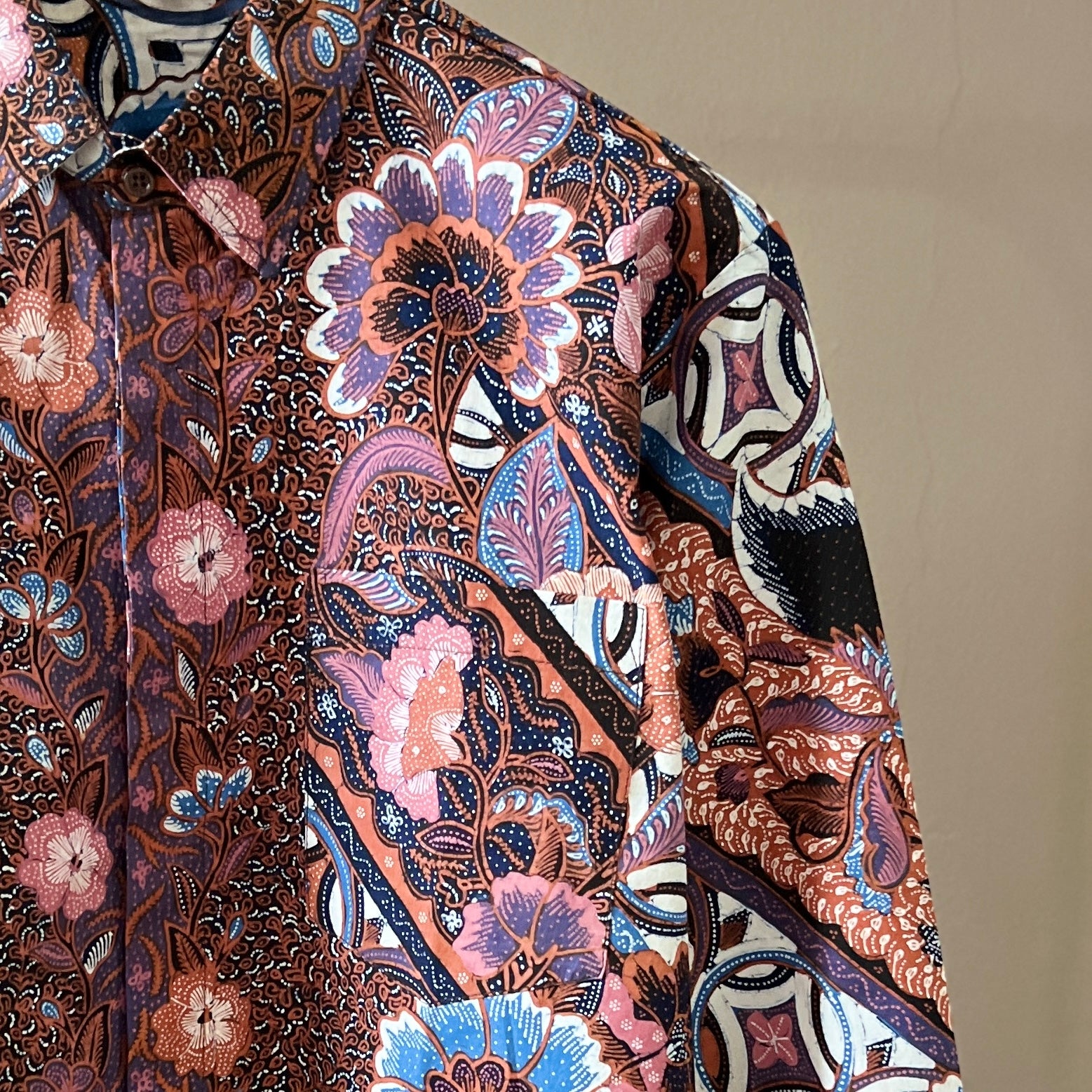 Premium Batik Tulis Superior Men's Long Sleeve Shirt - L