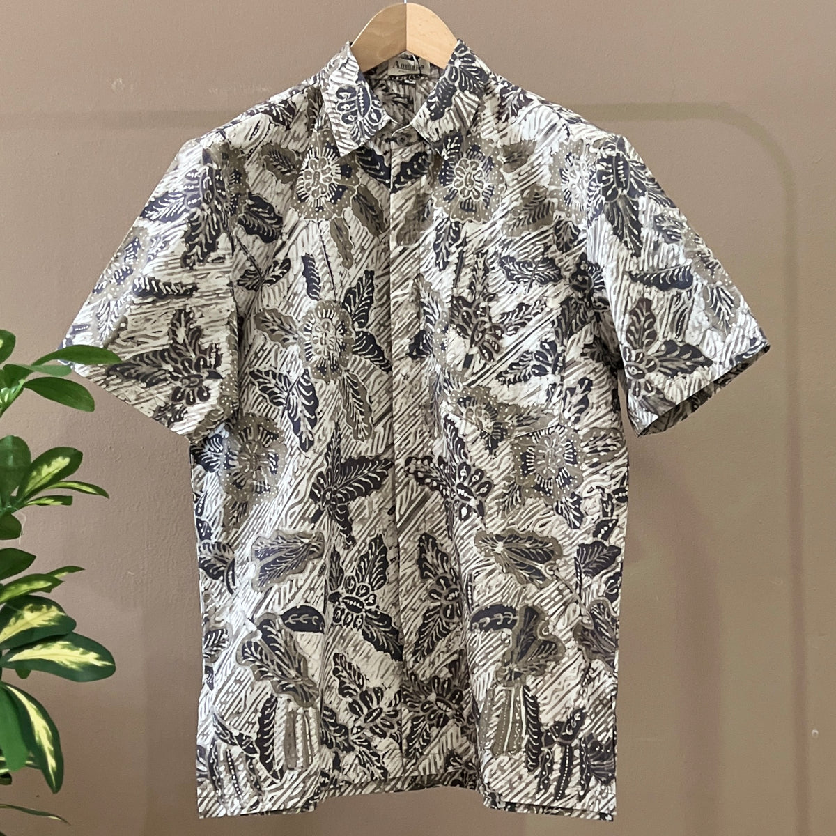 Premium Batik Tulis Select Men's Shirt - M