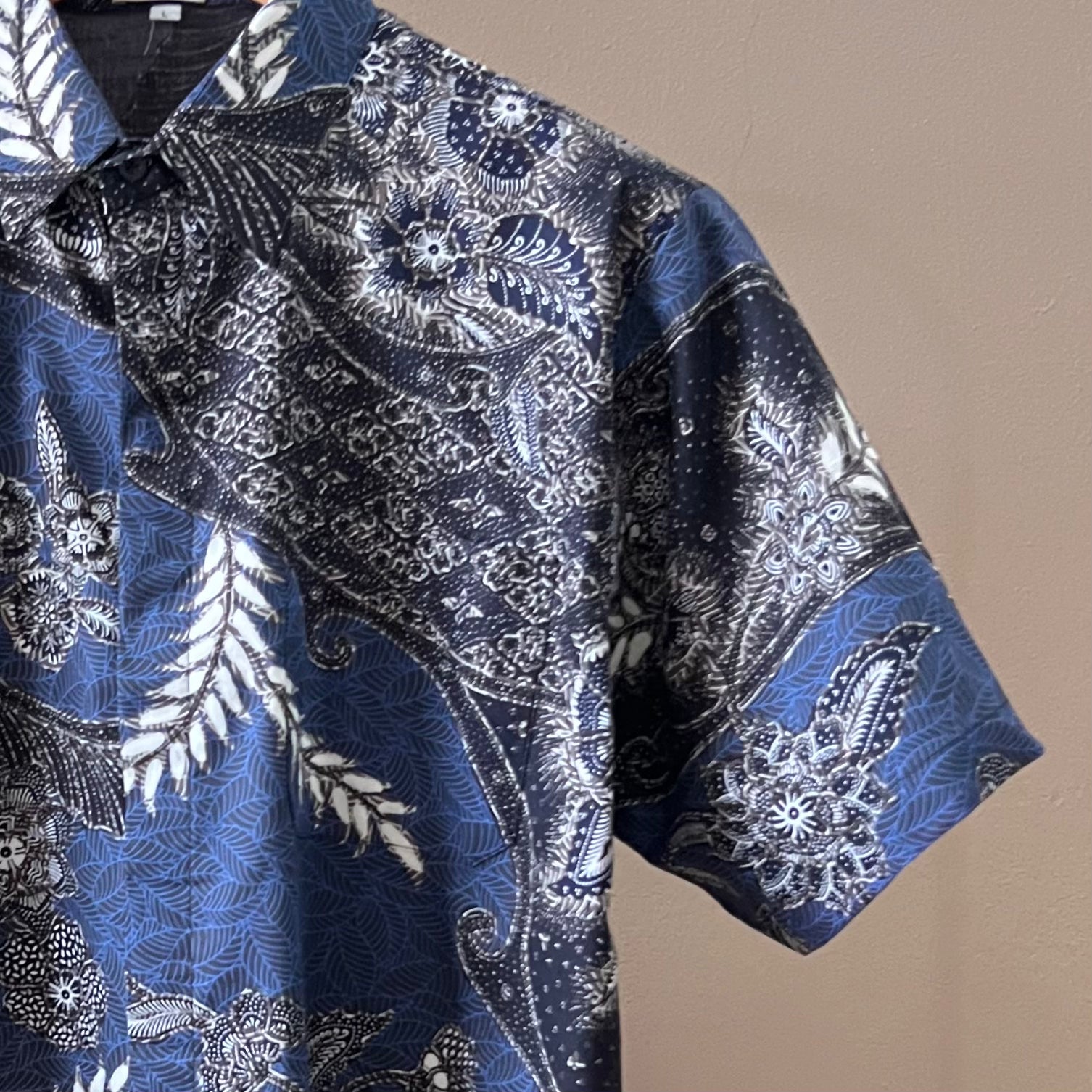 Regular Batik Men's Short Sleeve Shirt