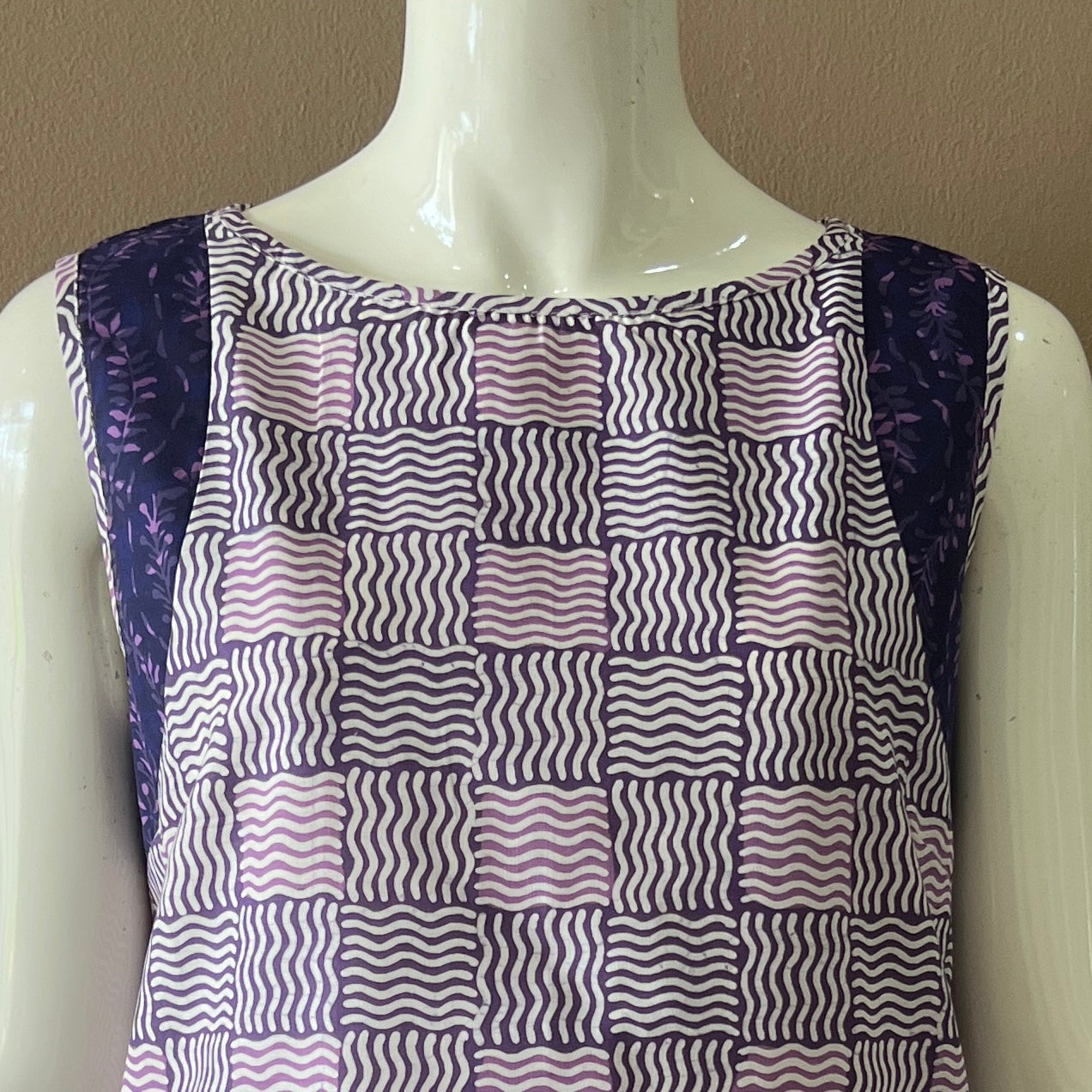 Two Tone Sleeveless Dress - S