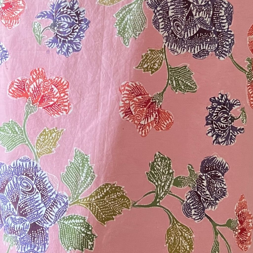 V Neck Classic Maxi Dress - M