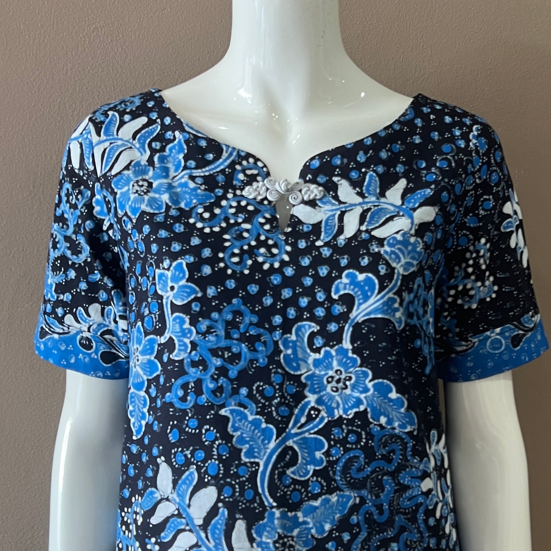 Batik Tulis Classic Pankou Dress - XS