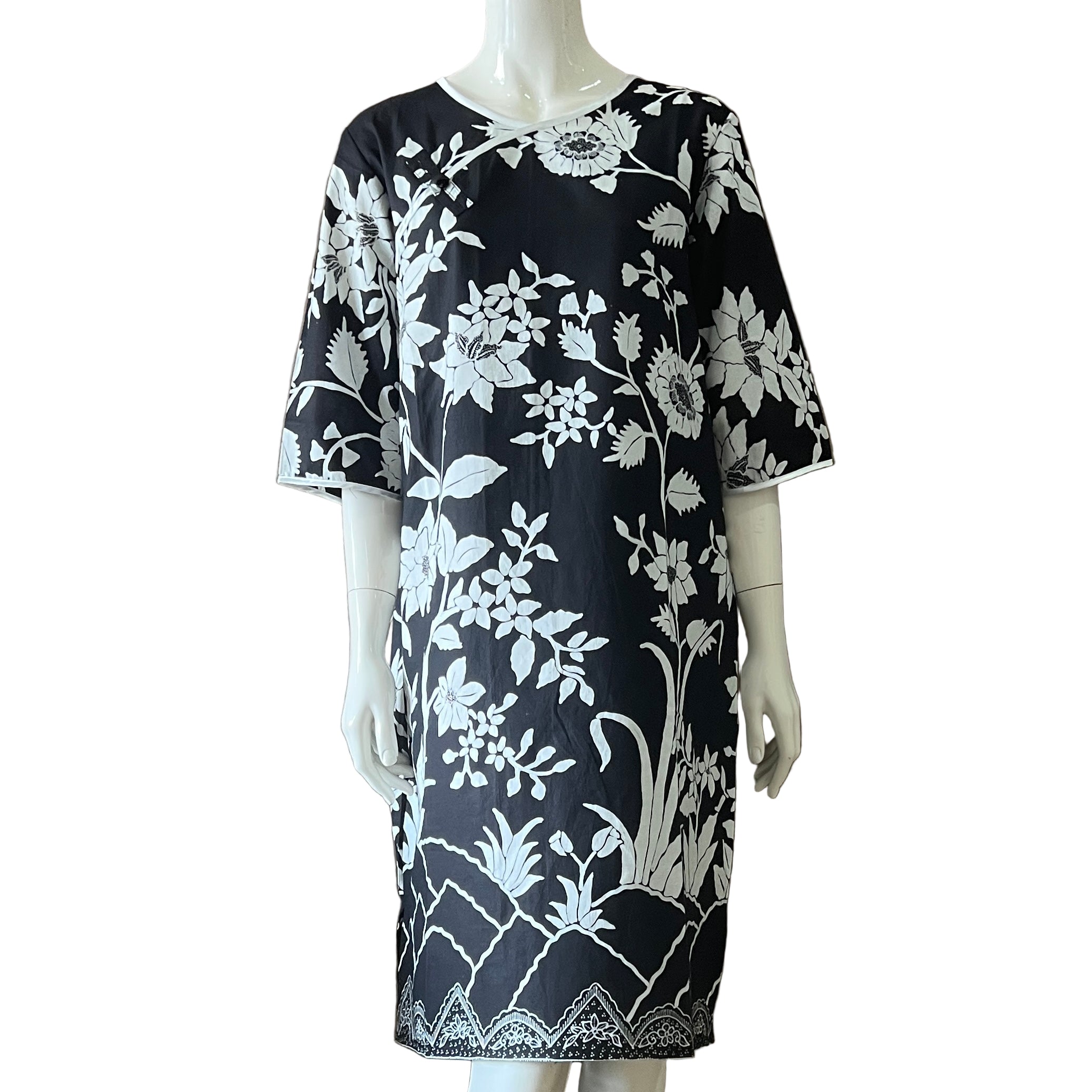 Classic Pankou 3/4 Sleeve Dress - L