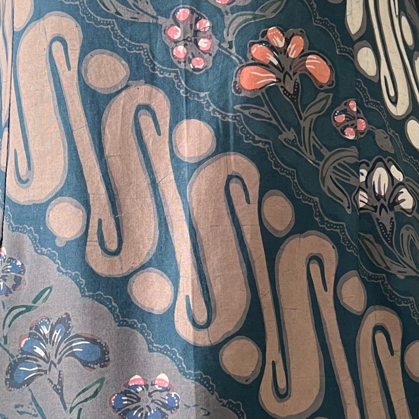 3 Button Slim Fit Dress - S