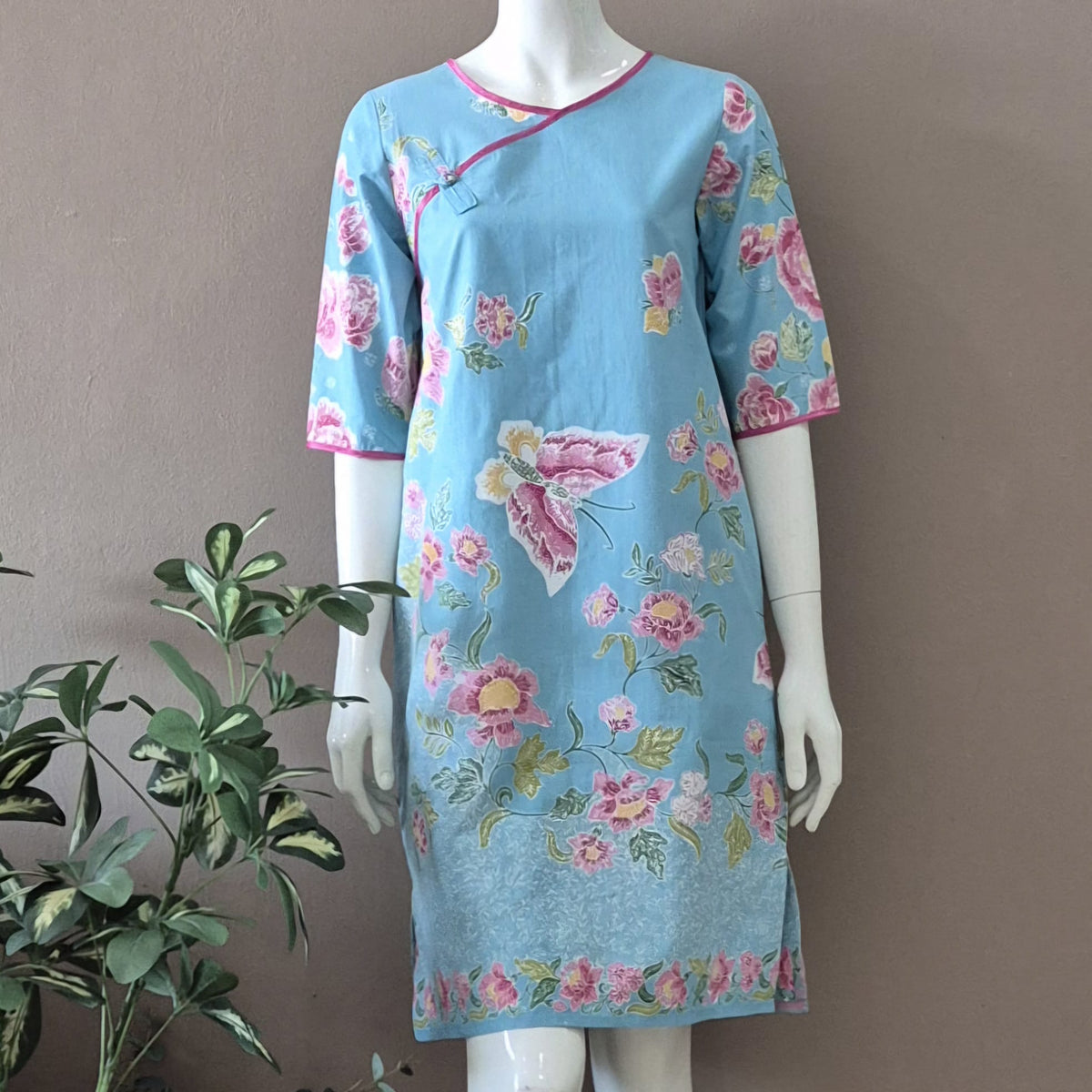 Classic Pankou 3/4 Sleeve Dress - XS
