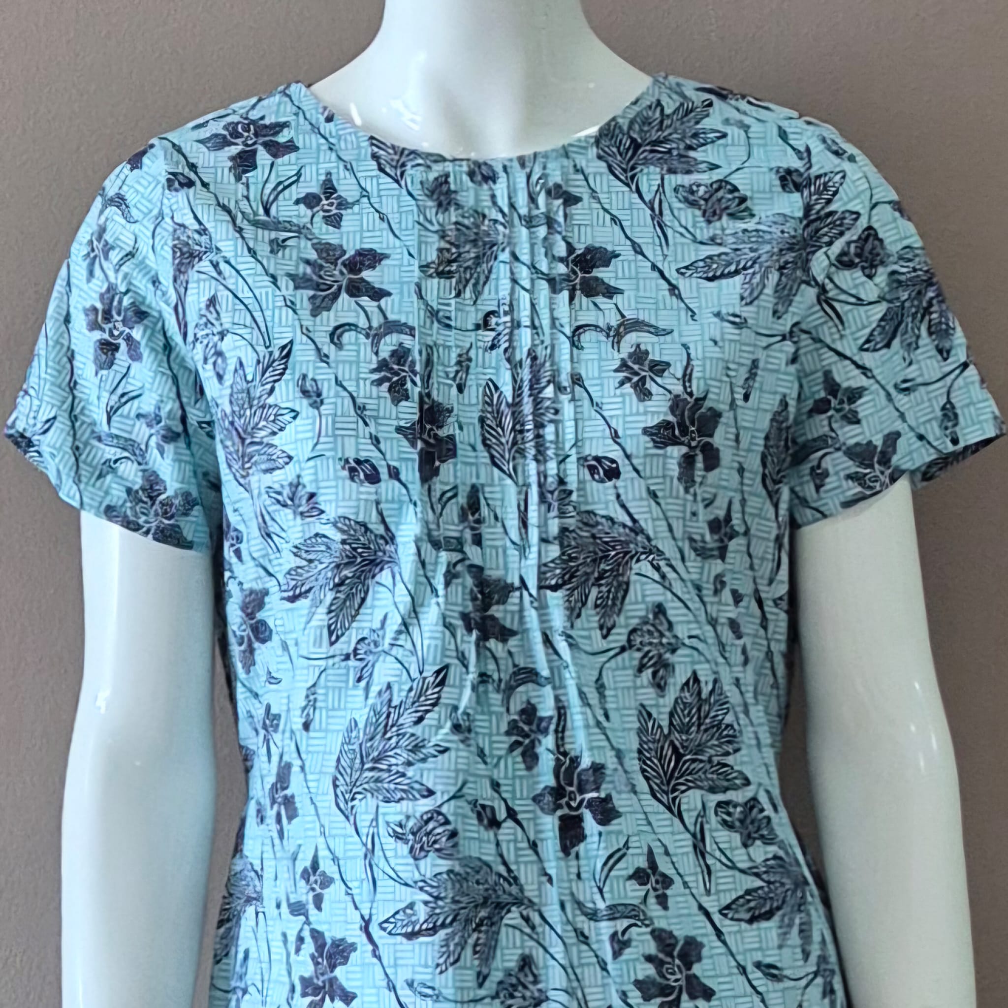 Front Pintuck Dress - S