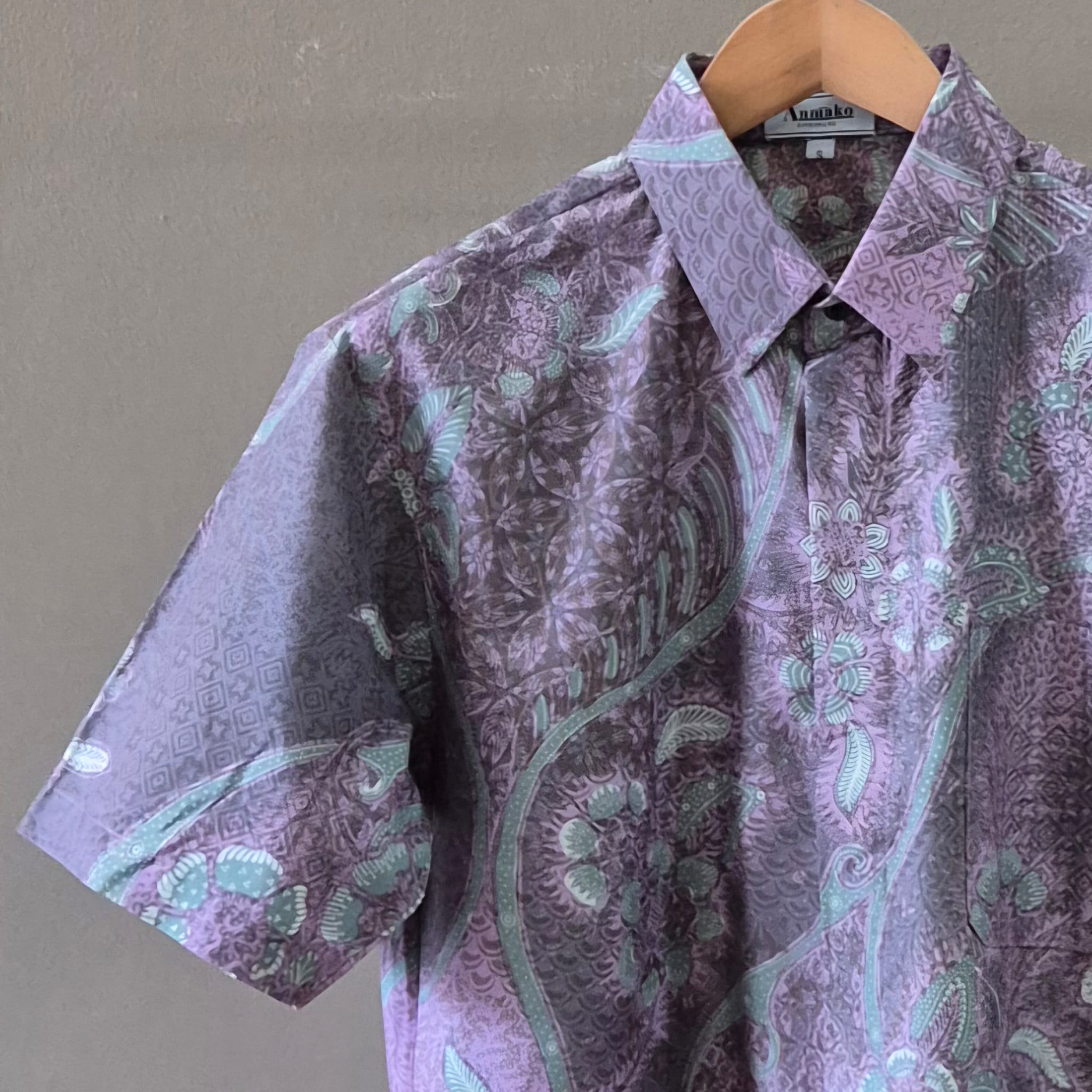 Regular Batik Men's Short Sleeve Shirt