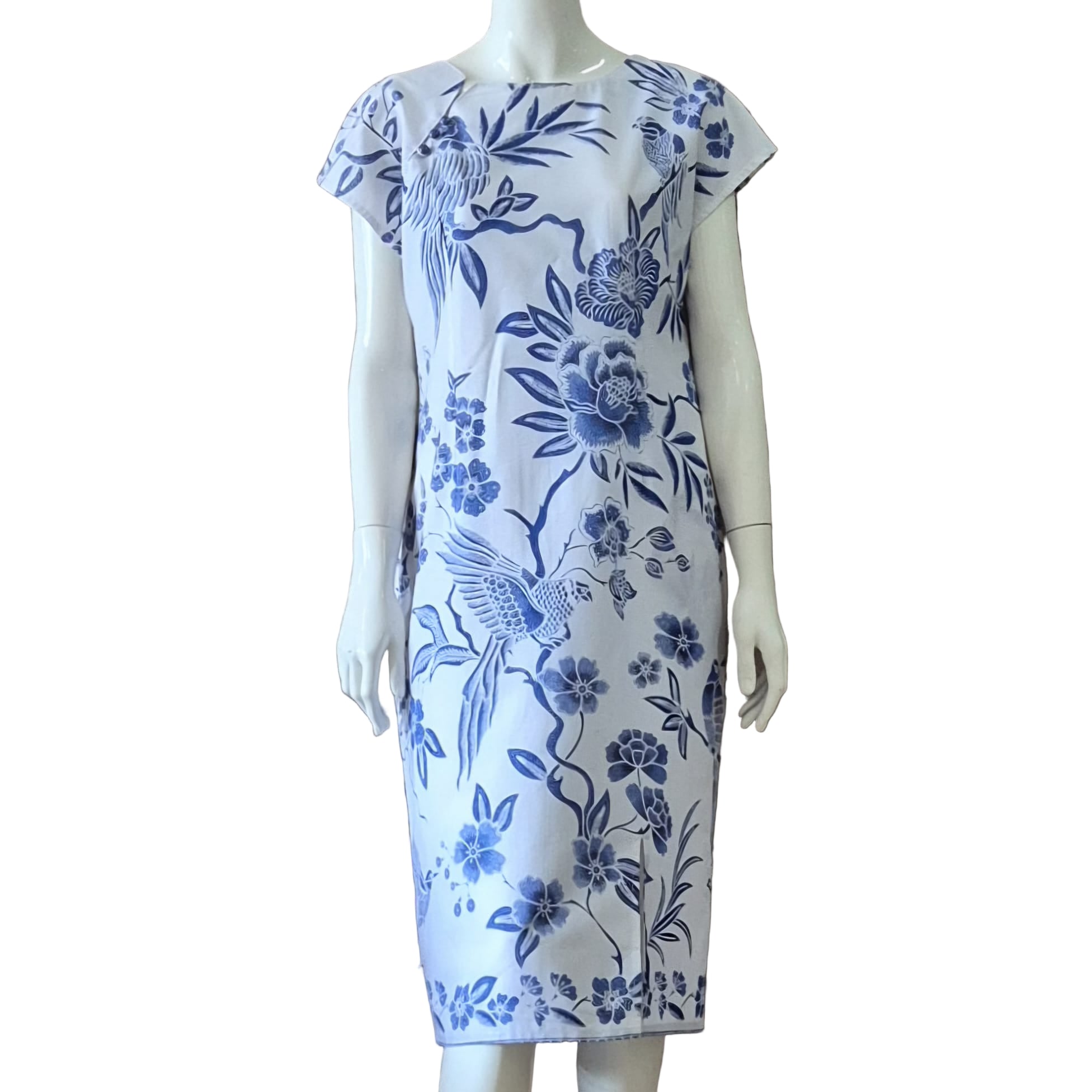 3 Button Slim Fit Dress - M
