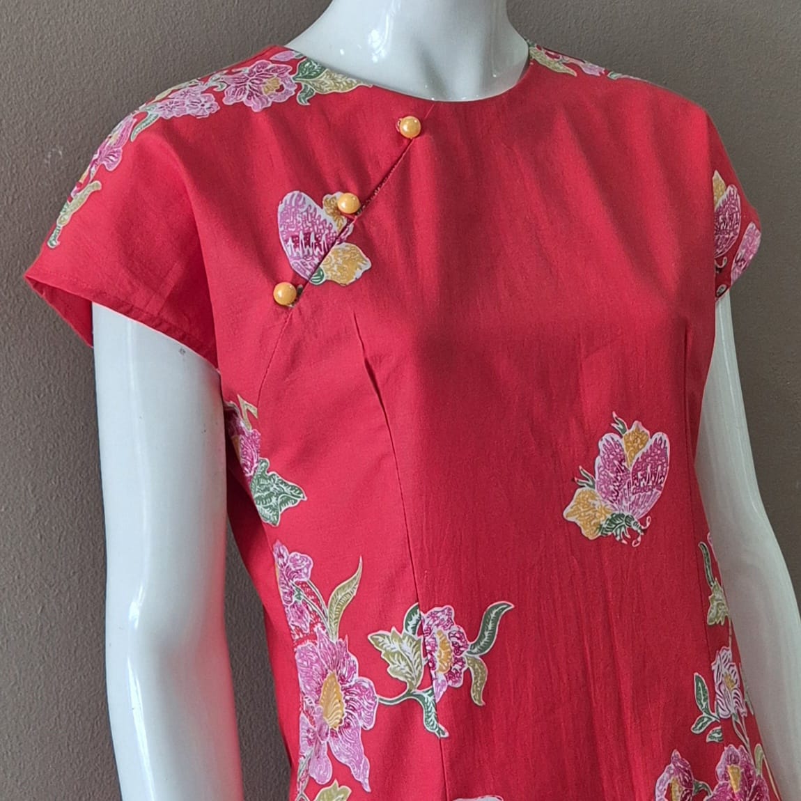 3 Button Round Neck Slim Fit Dress - XS