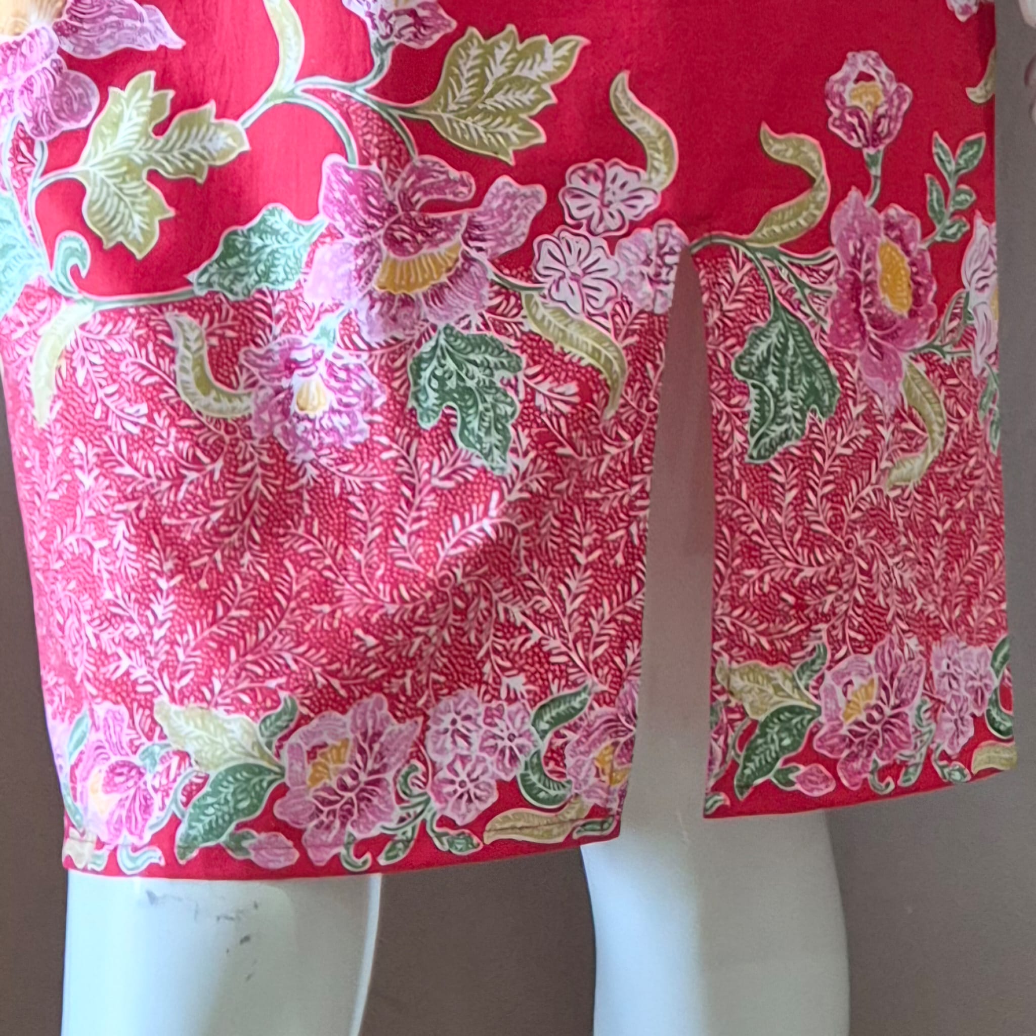 3 Button Round Neck Slim Fit Dress - XS