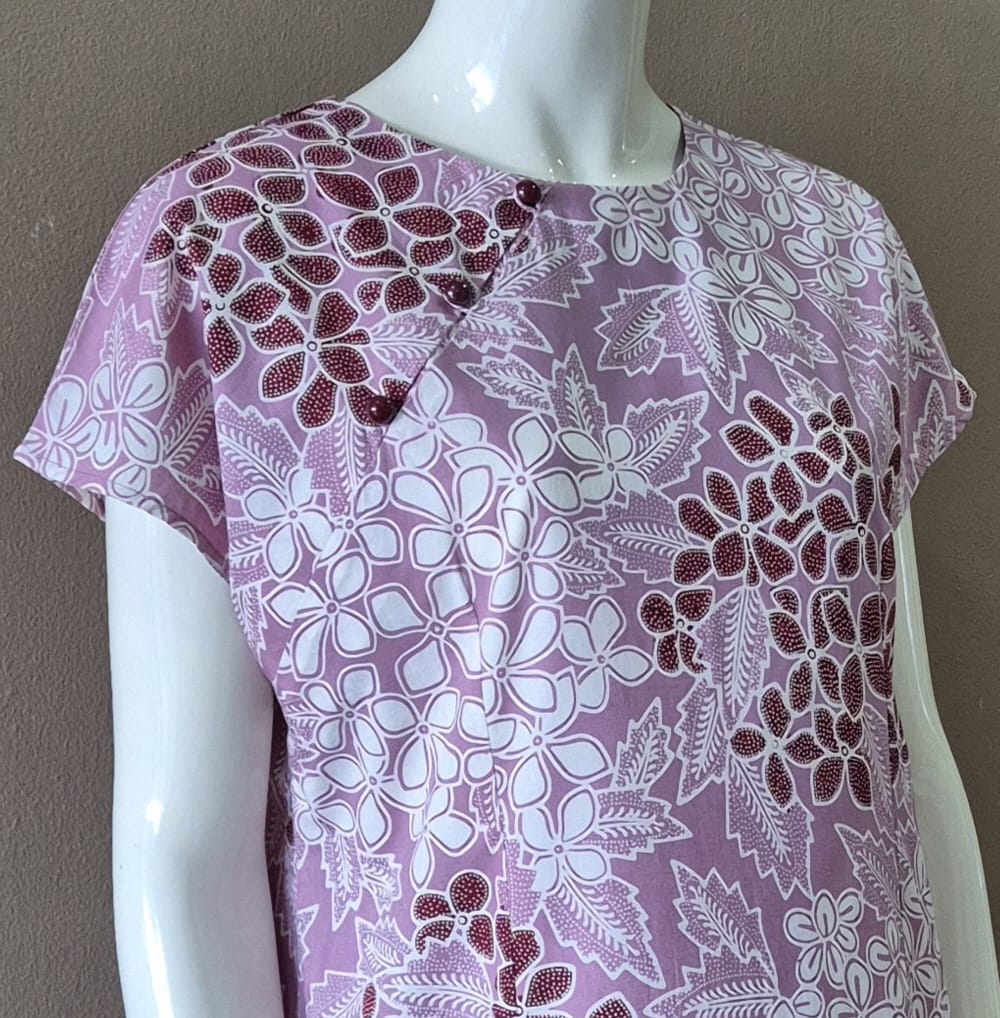 3 Button Round Neck Slim Fit Dress - L