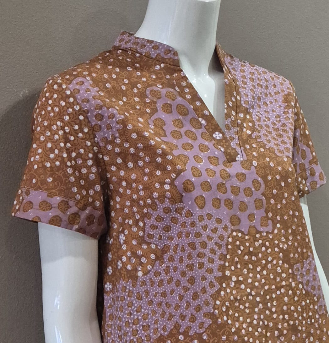 Casual Mandarin Collar Top - S