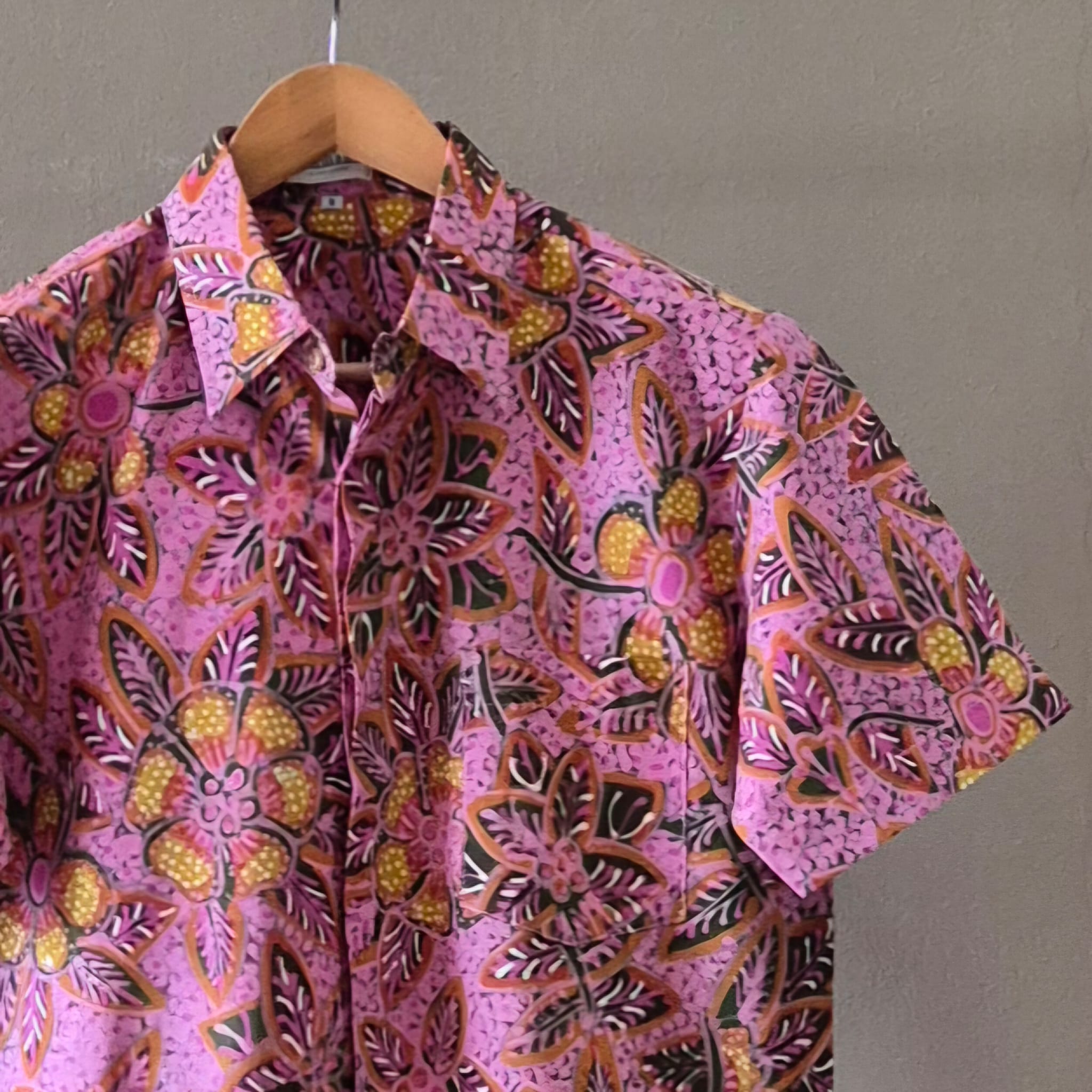 Premium Batik Tulis Select Men's Shirt - S