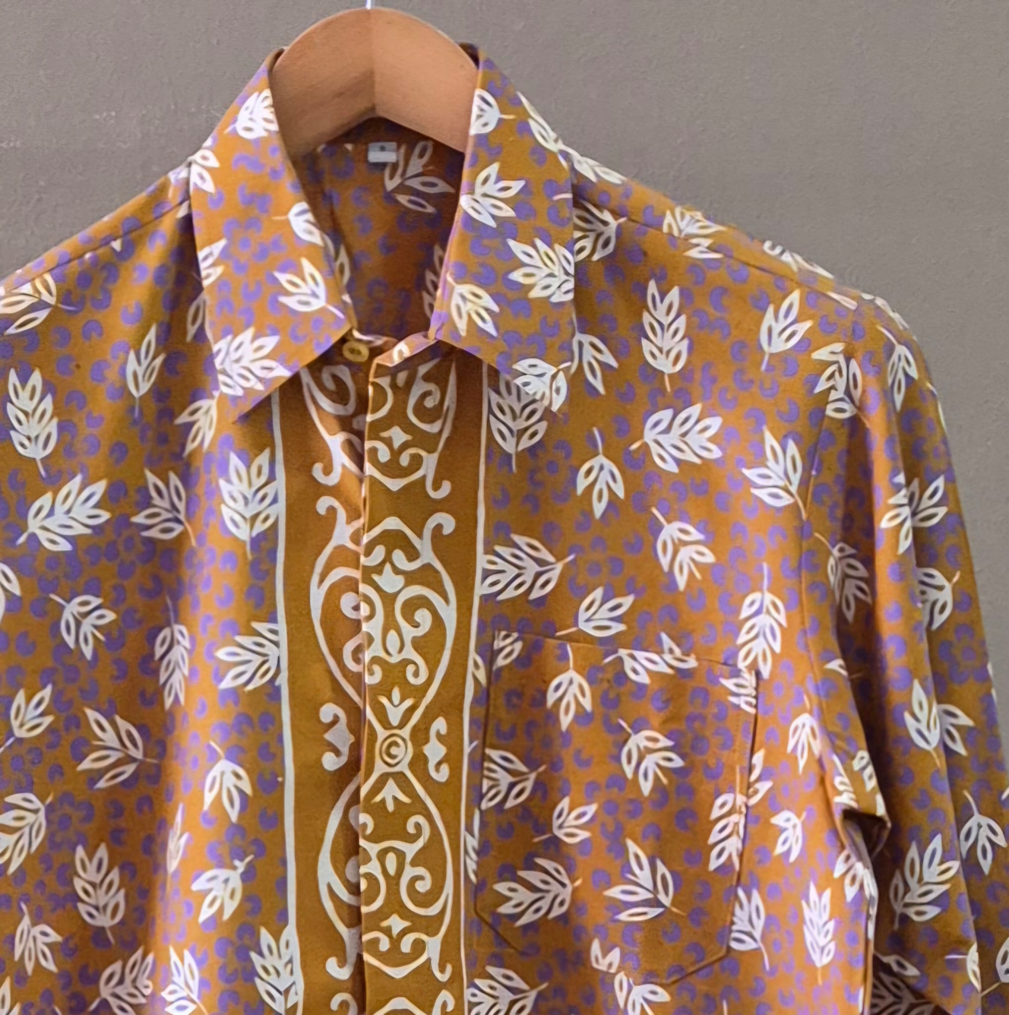 Men's Batik Linen Long Sleeve Shirt - S