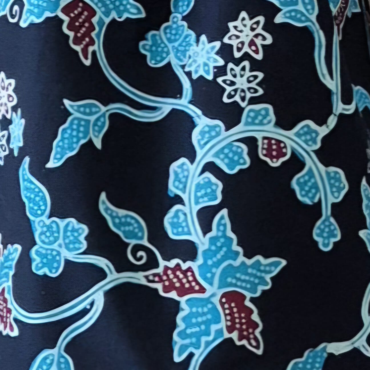 V Neck Tuck Top - XS