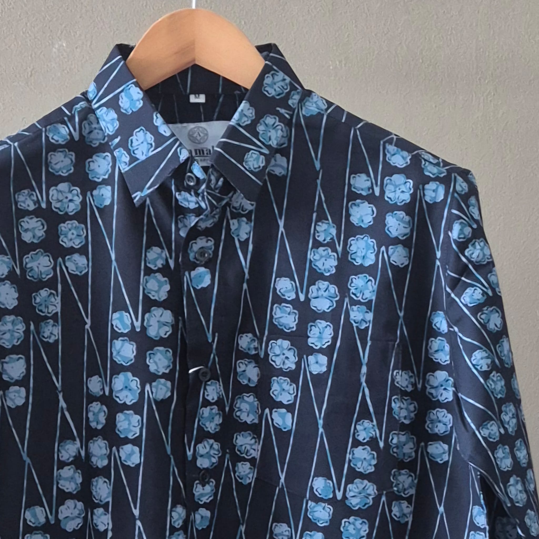 Batik Men's Long Sleeve Shirt