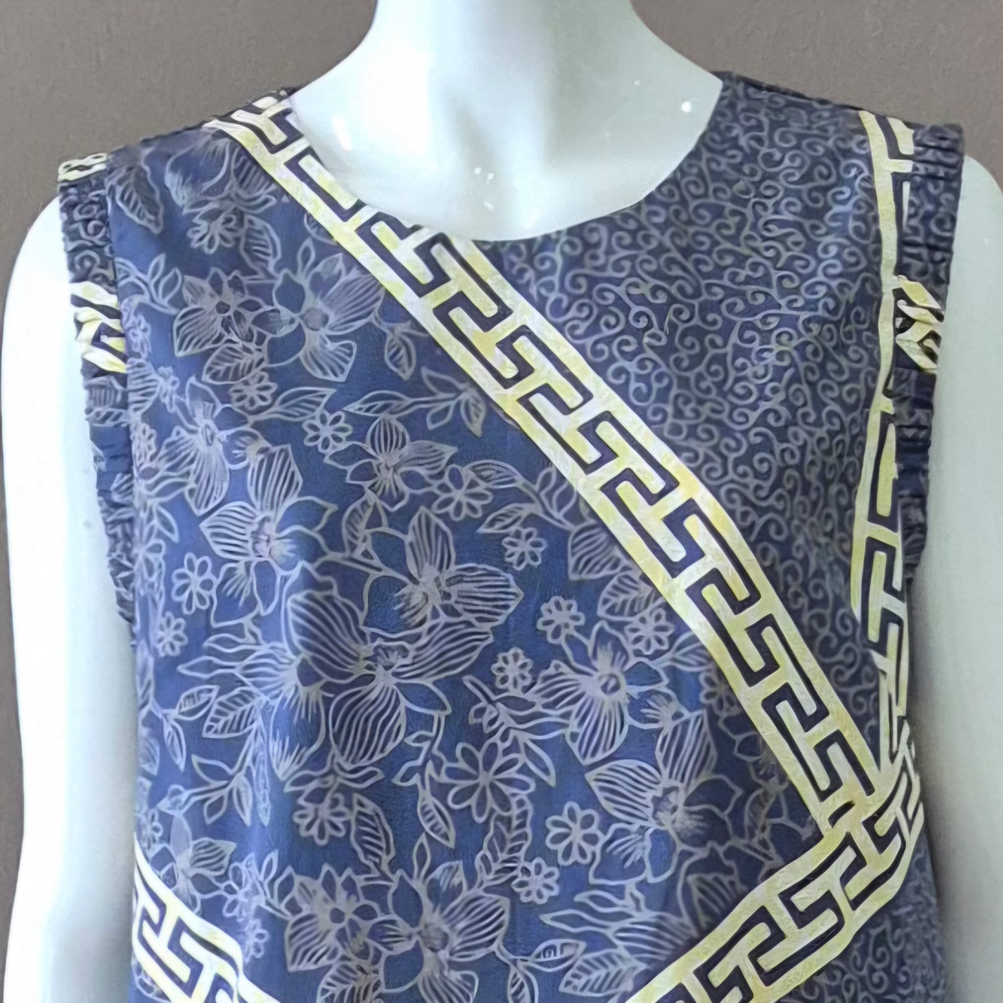 Gathered Sleeveless Dress - XL