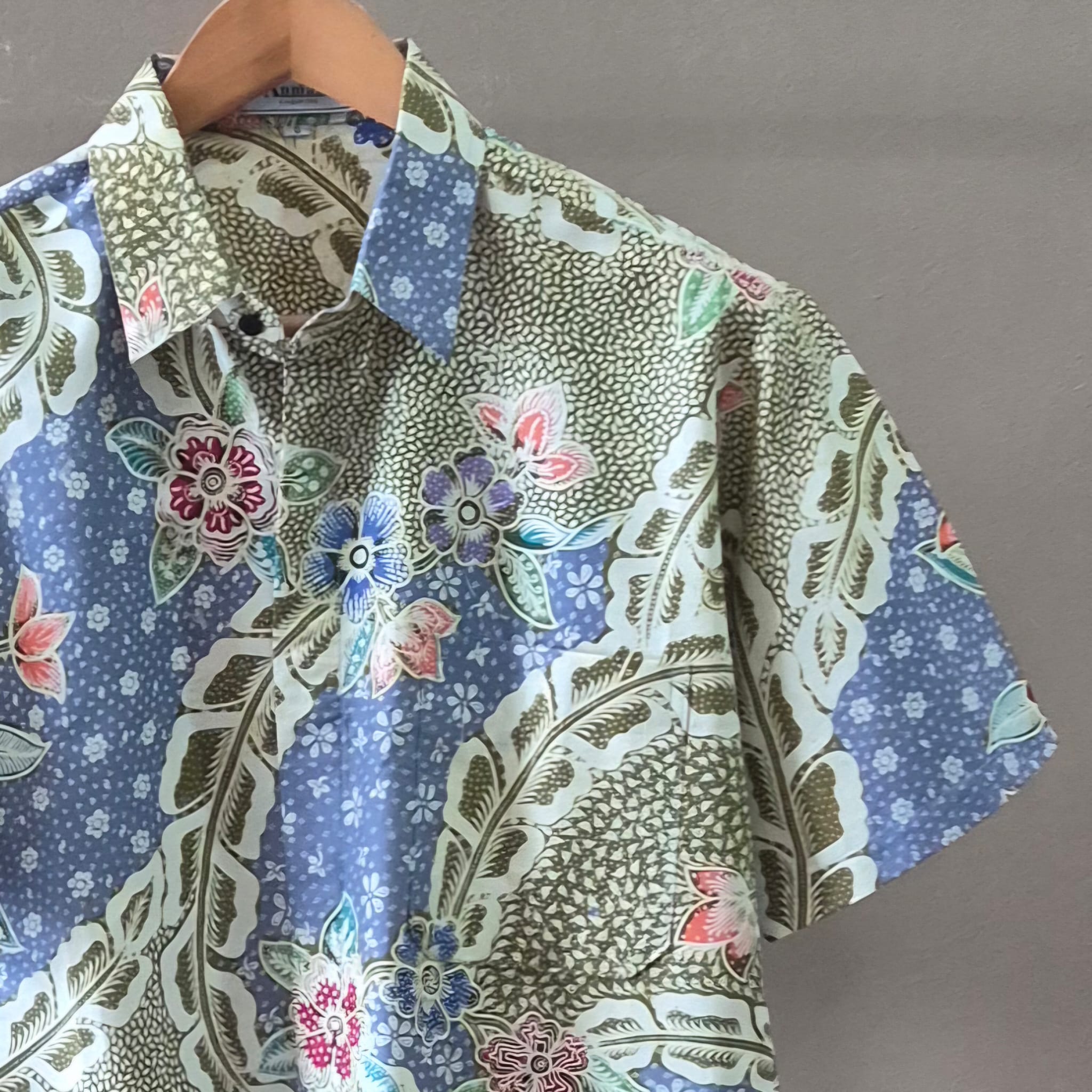 Regular Batik Men's Short Sleeve Shirt
